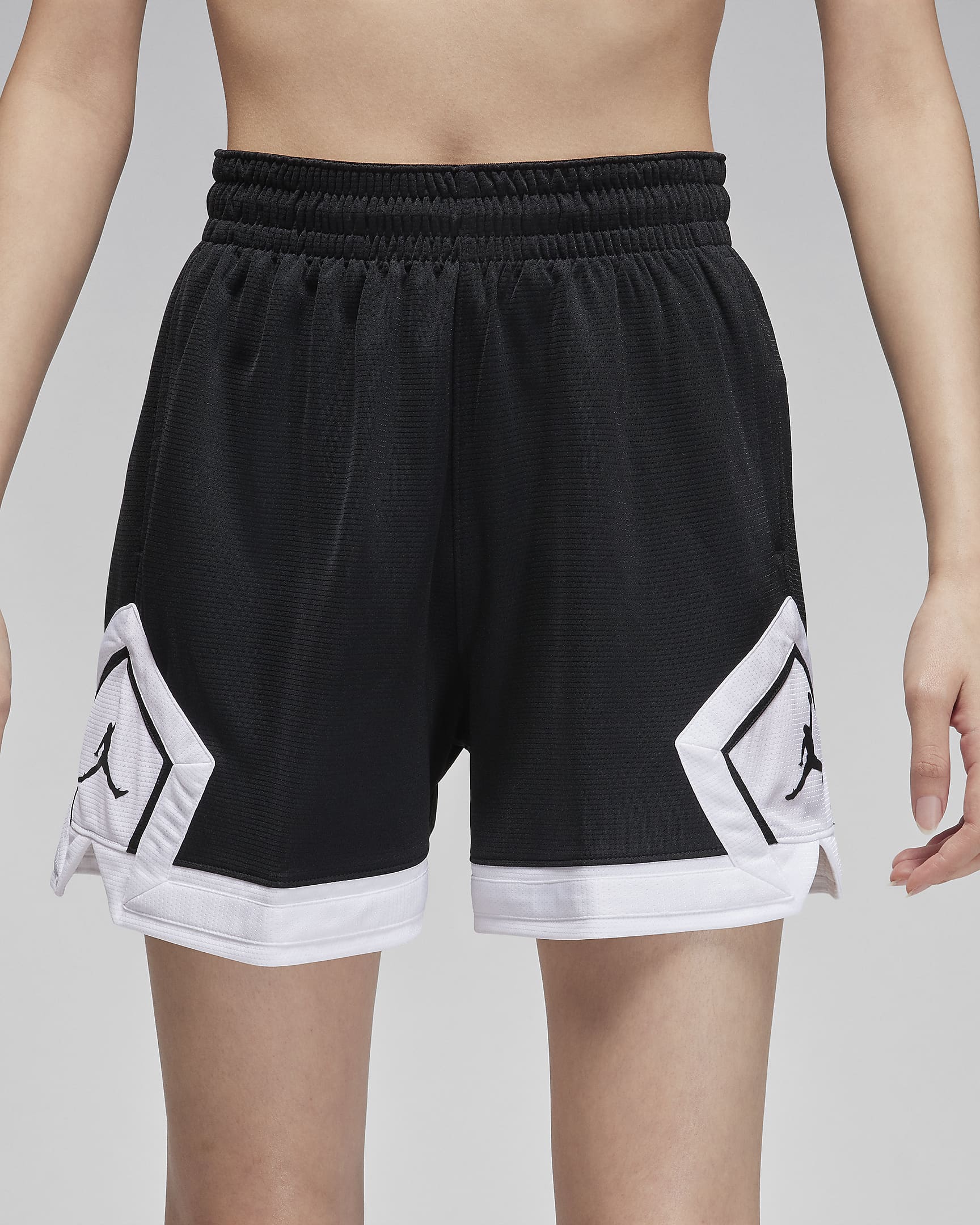 Jordan Sport Women's 4" Diamond Shorts - Black/White/White/Black