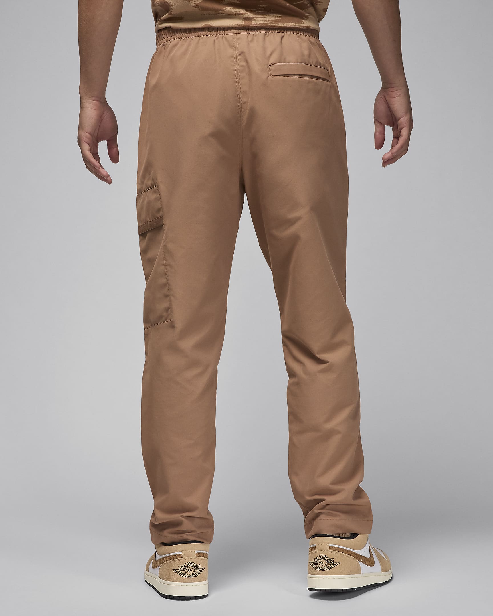 Jordan Essentials Men's Woven Pants - Archaeo Brown/Archaeo Brown