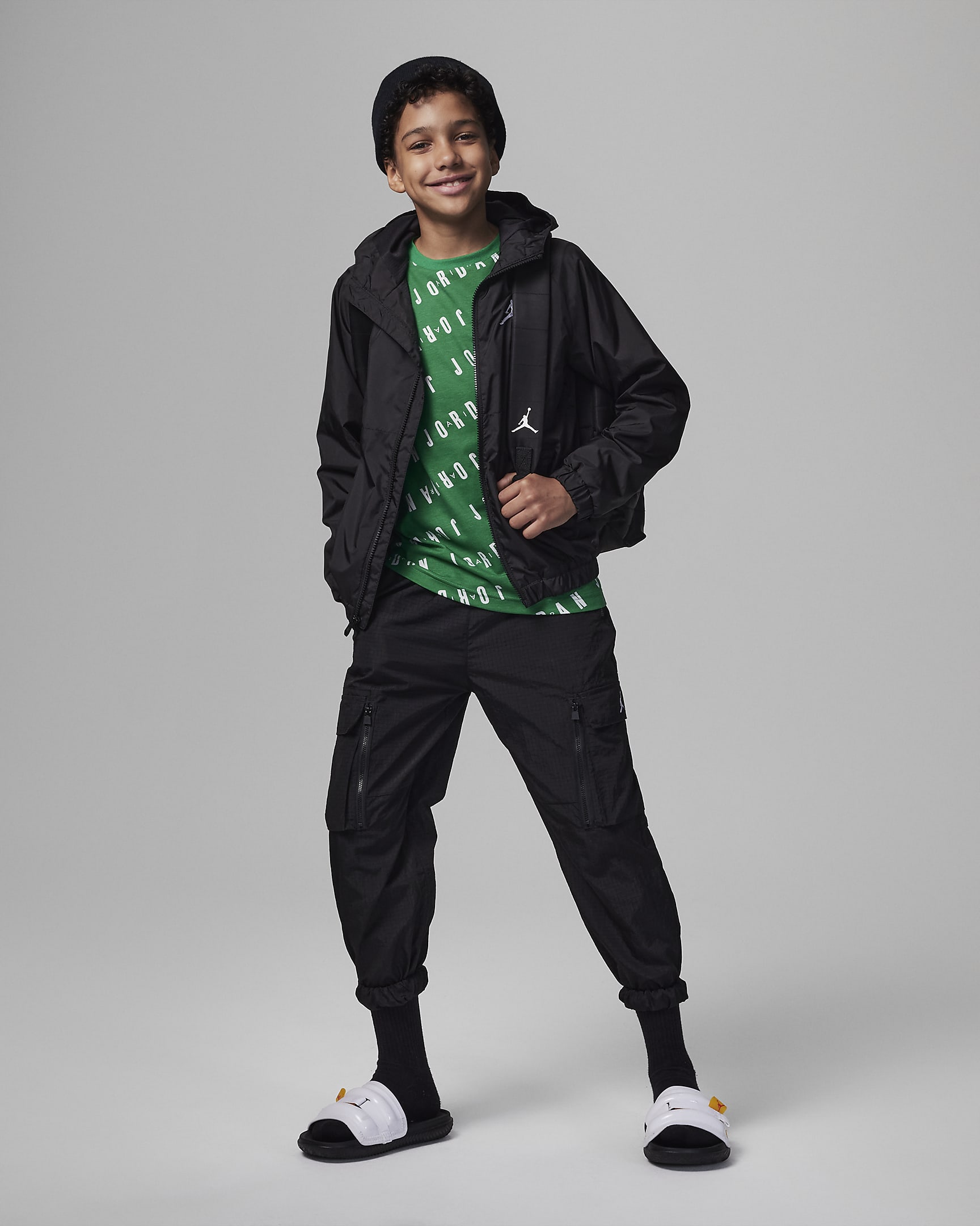 Jordan Essentials Printed Tee Older Kids' (Boys) T-shirt. Nike UK