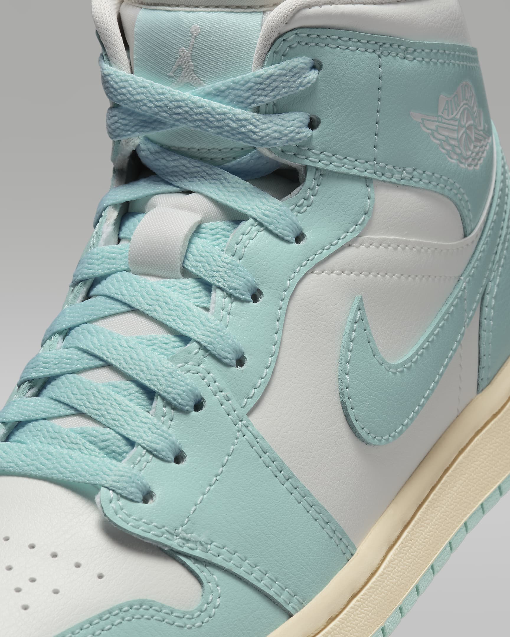 Air Jordan 1 Mid Women's Shoes - Sail/Muslin/Light Dew