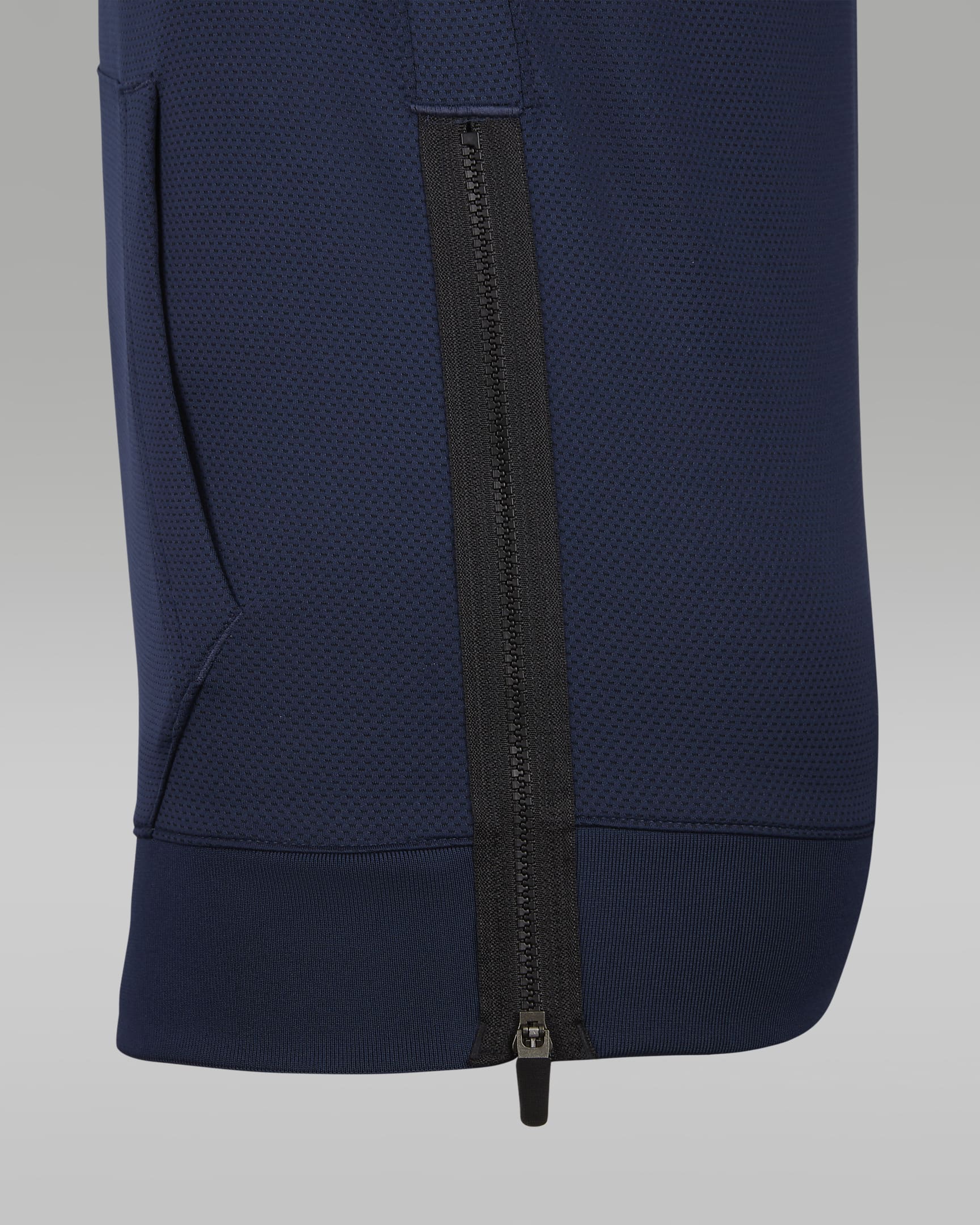 France Jordan Therma Flex Showtime Men's Basketball Hoodie. Nike LU