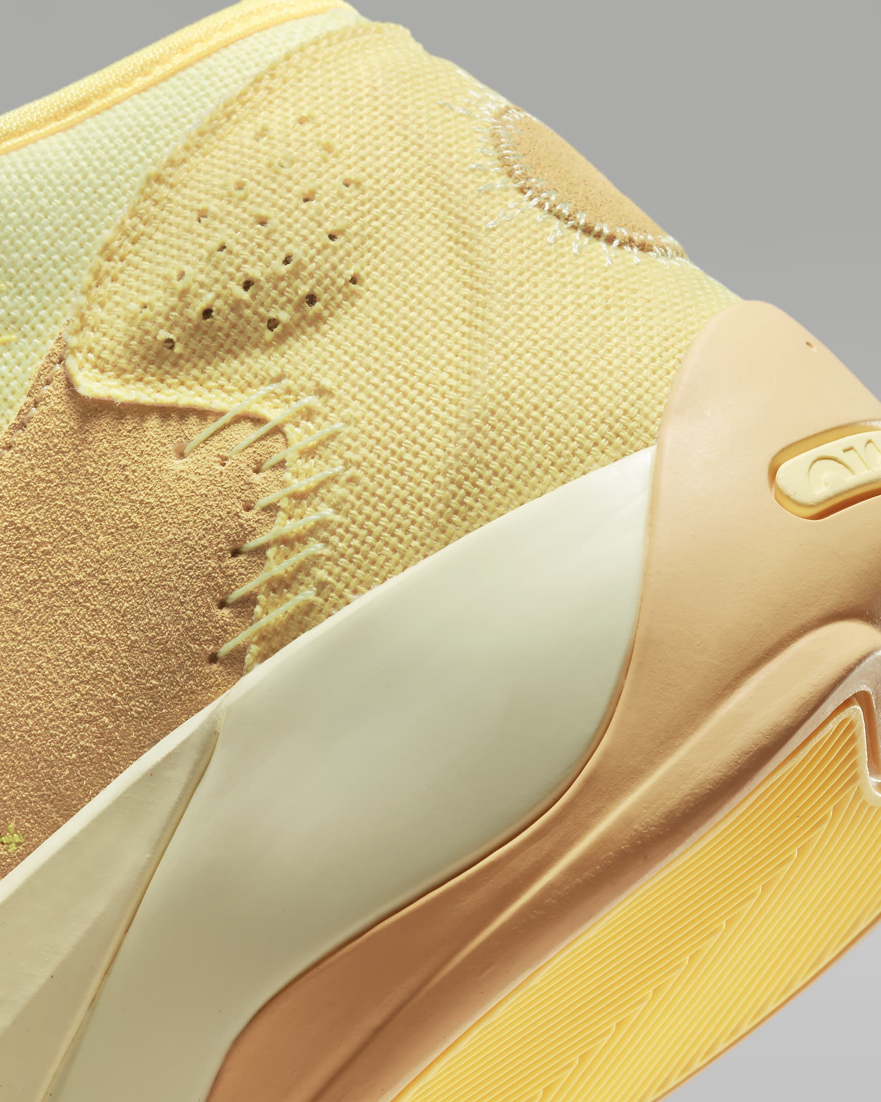 Zion 2 'Full Moon' Basketball Shoes. Nike CH