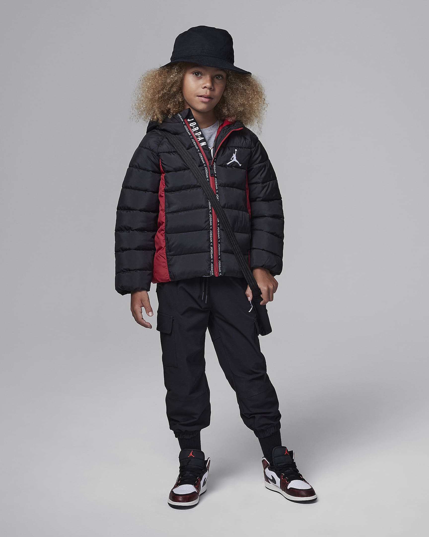 Jordan Younger Kids' Heavyweight Hooded Puffer Jacket. Nike NL
