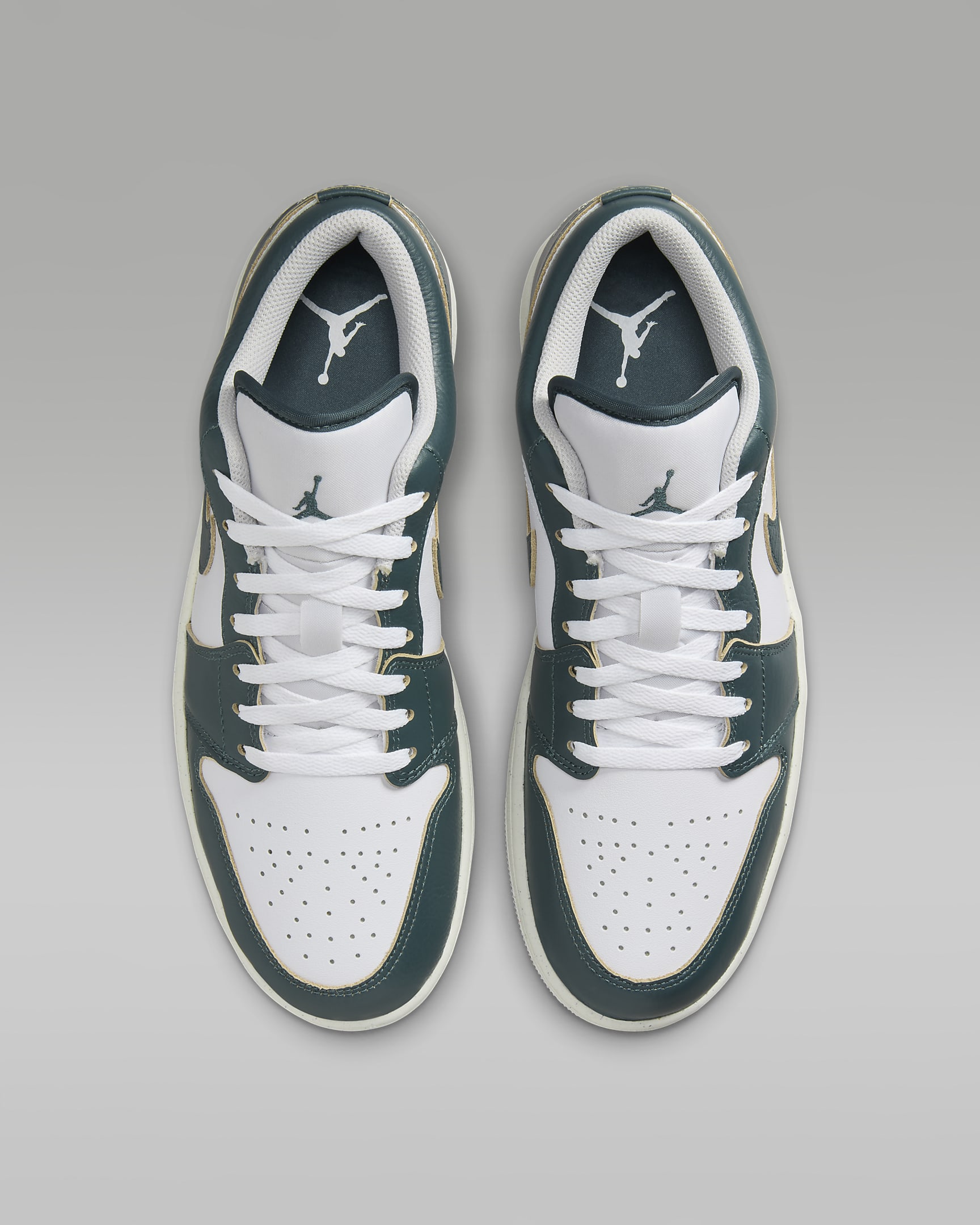 Air Jordan 1 Low SE Men's Shoes - Oxidized Green/White/Sail/Oxidized Green