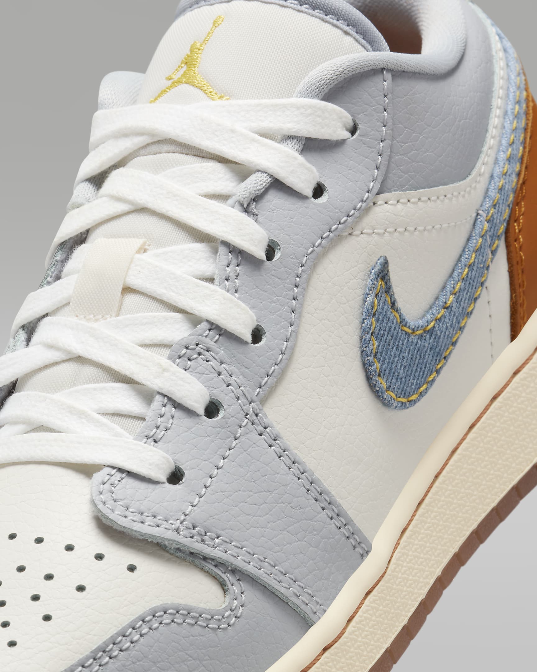 Air Jordan 1 Low SE Older Kids' Shoes - Phantom/Coconut Milk/Amber Brown/Light Armoury Blue