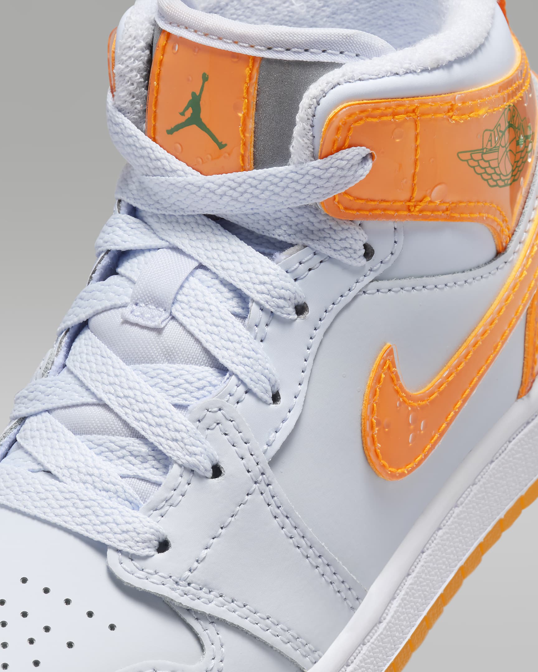 Jordan 1 Mid SE Little Kids' Shoes. Nike.com