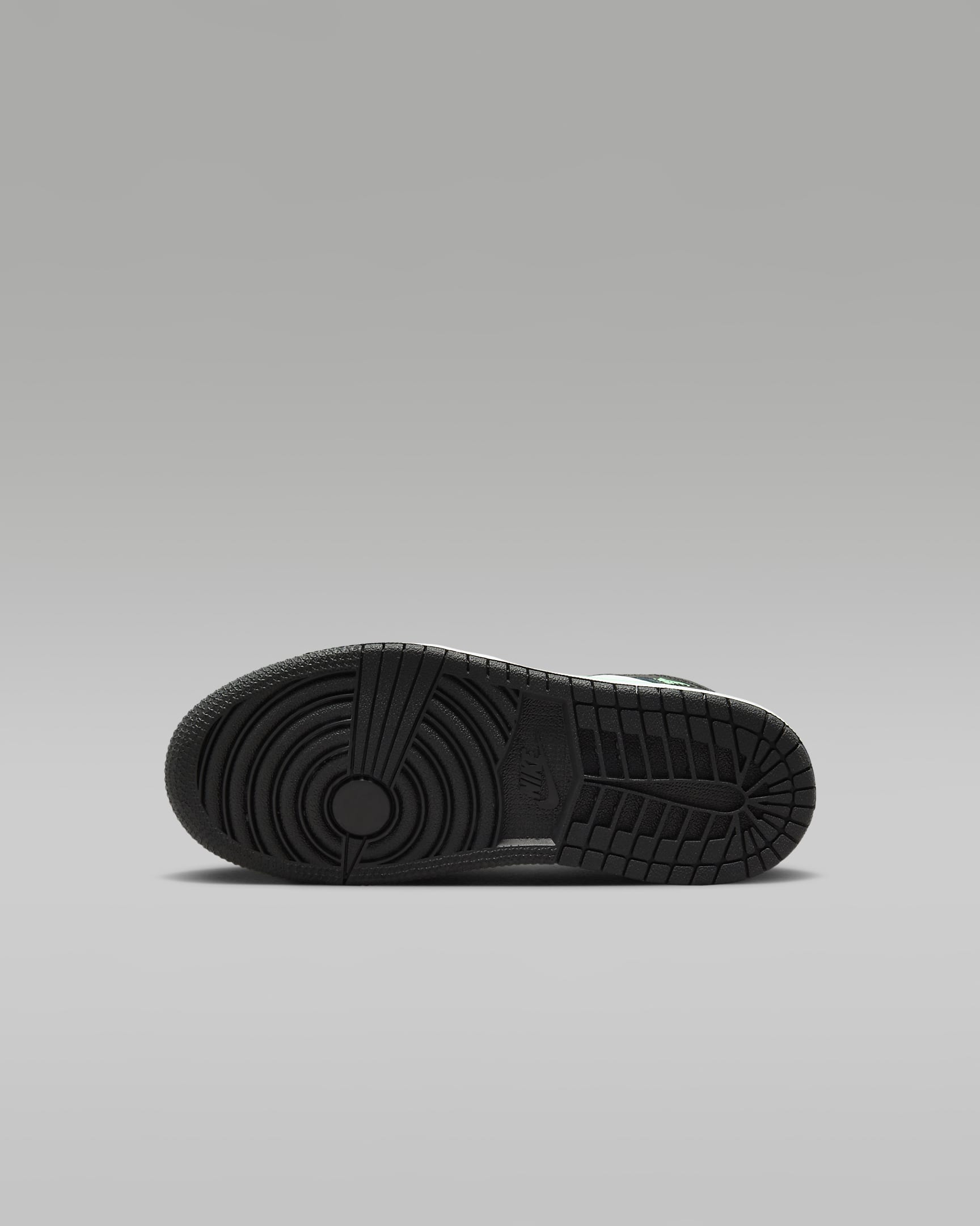 Tenis para niños de preescolar Jordan 1 Mid.