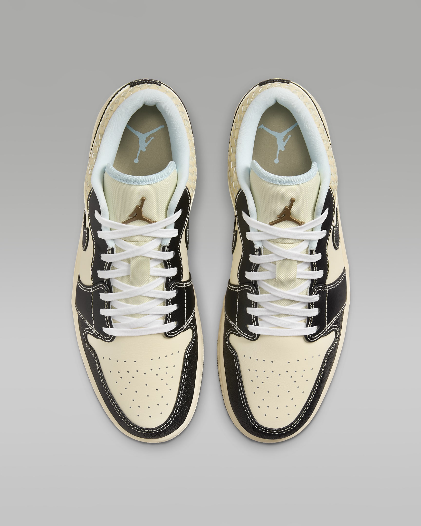 Air Jordan 1 Low SE Men's Shoes - Coconut Milk/Muslin/Team Gold/Black