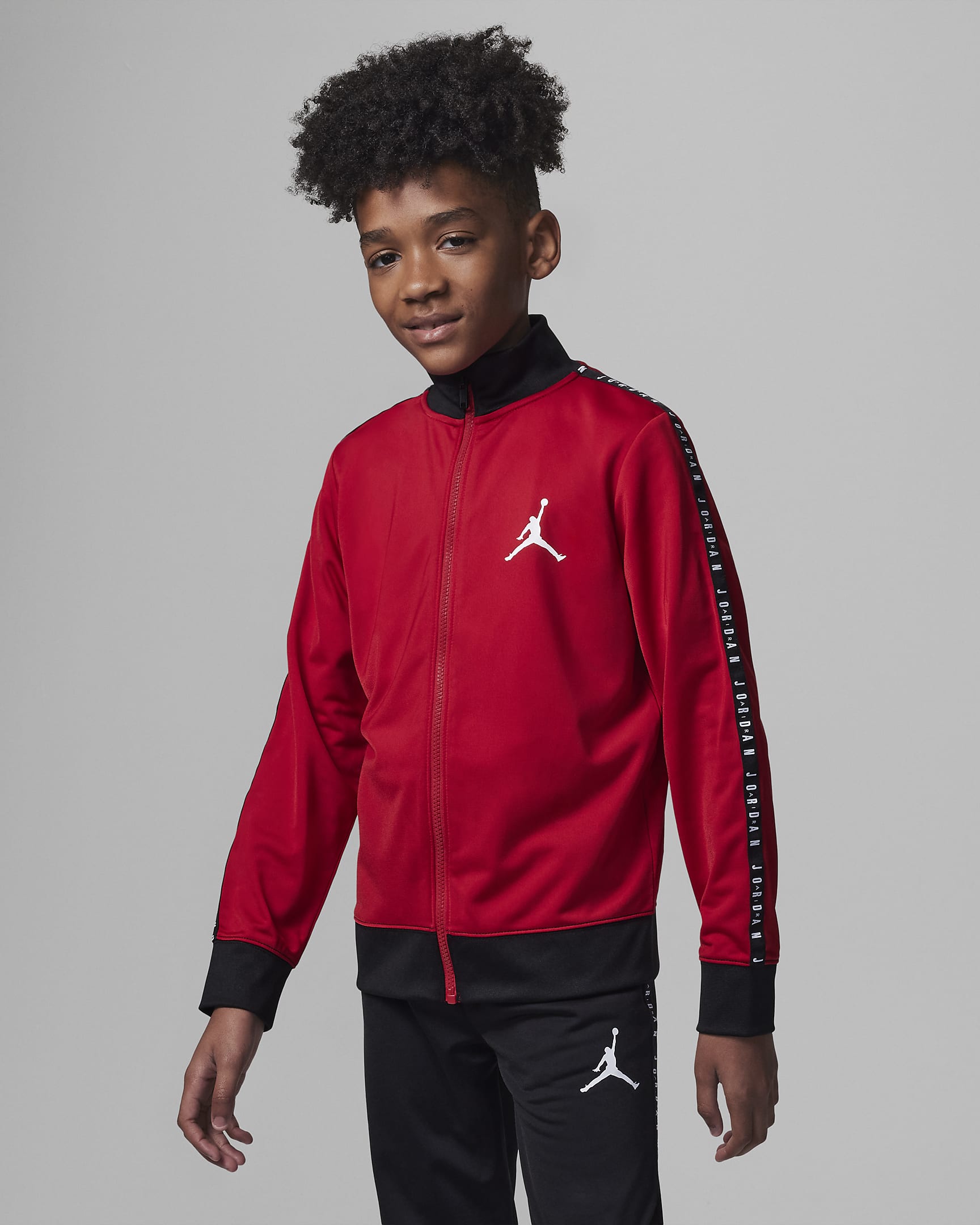 Air Jordan Tricot Set Older Kids' Tracksuit. Nike BE