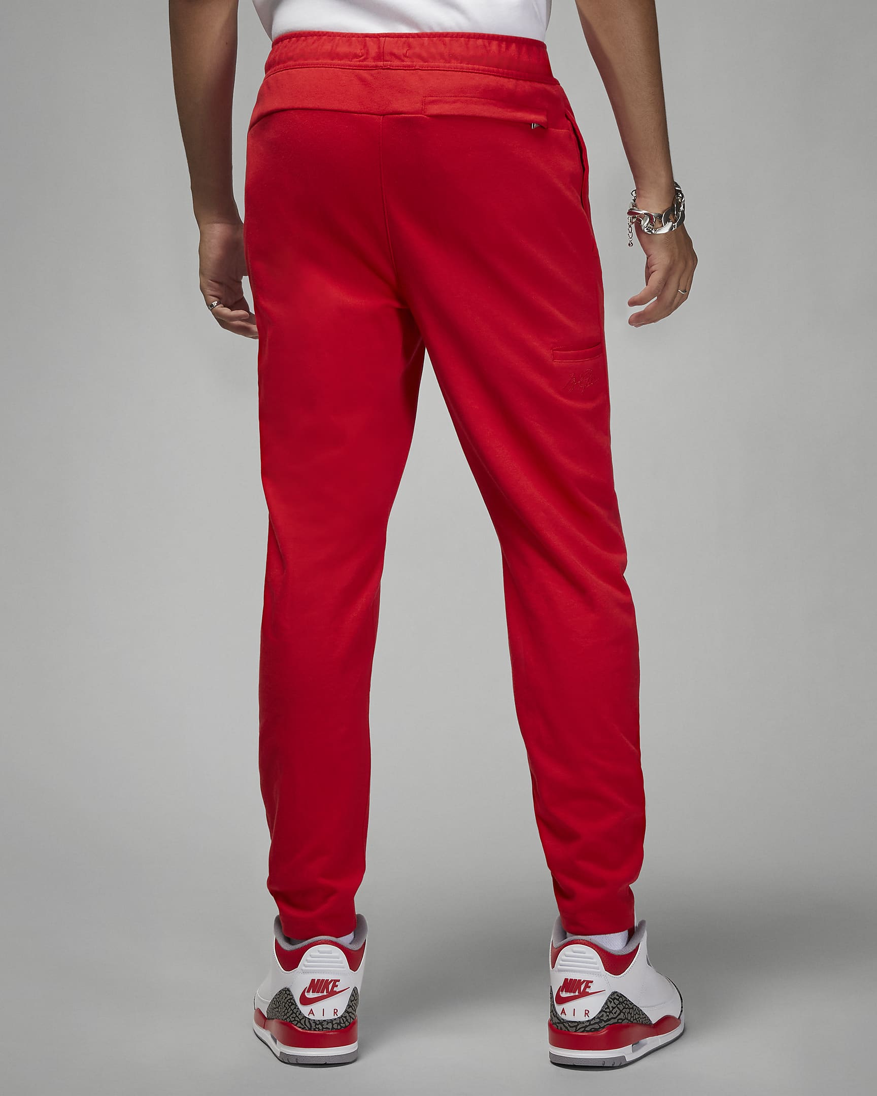 Jordan Essentials Men's WarmUp Trousers. Nike PT