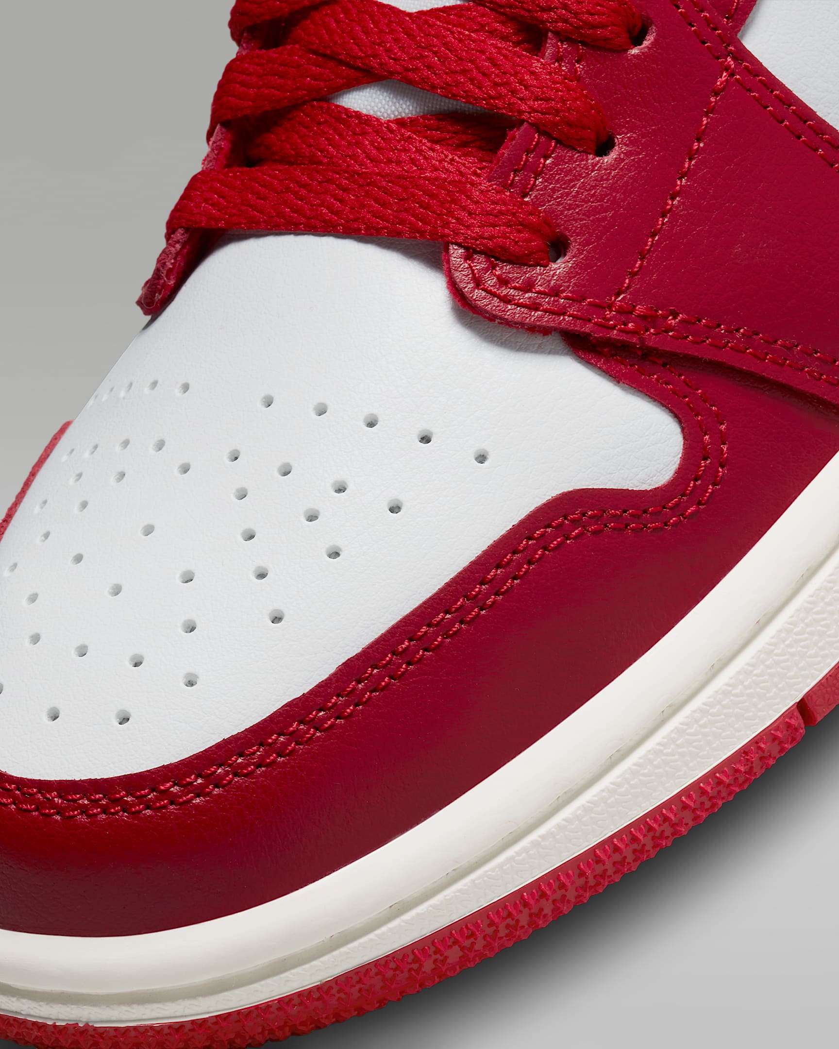 Air Jordan 1 Low Women's Shoes - White/Black/Sail/Gym Red