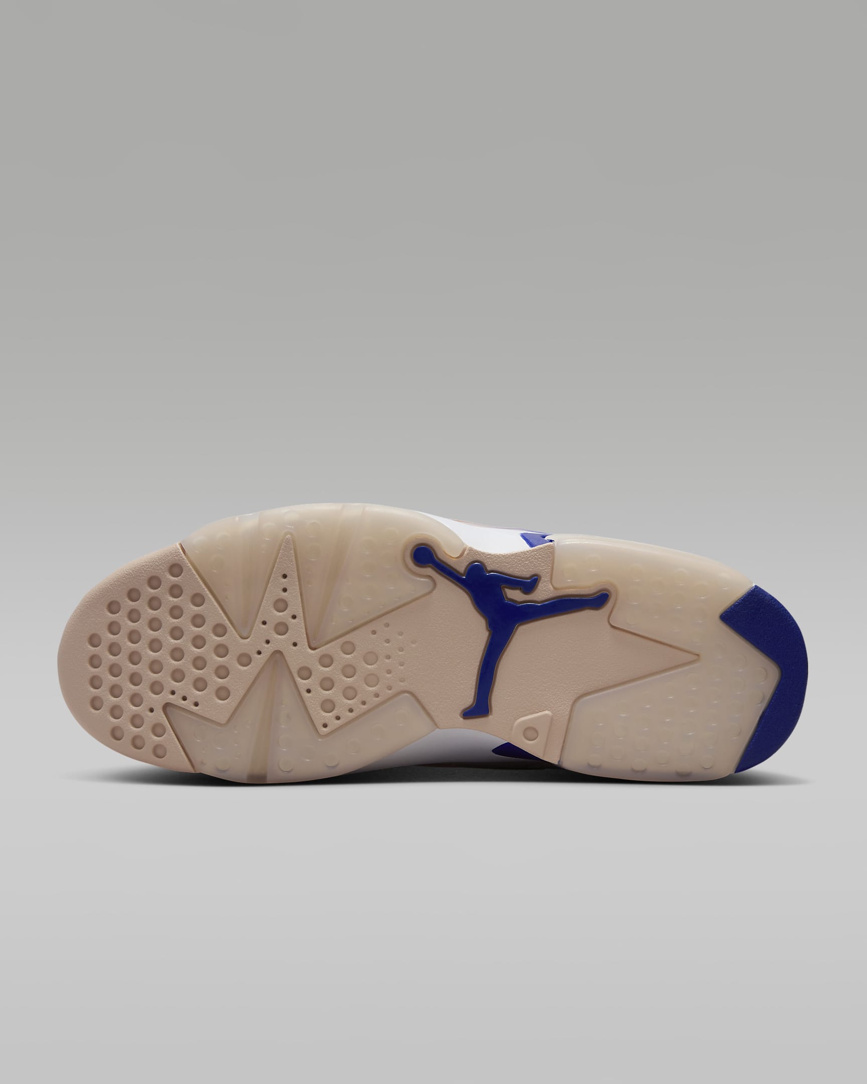 Jumpman MVP Women's Shoes - Particle Beige/Concord/White