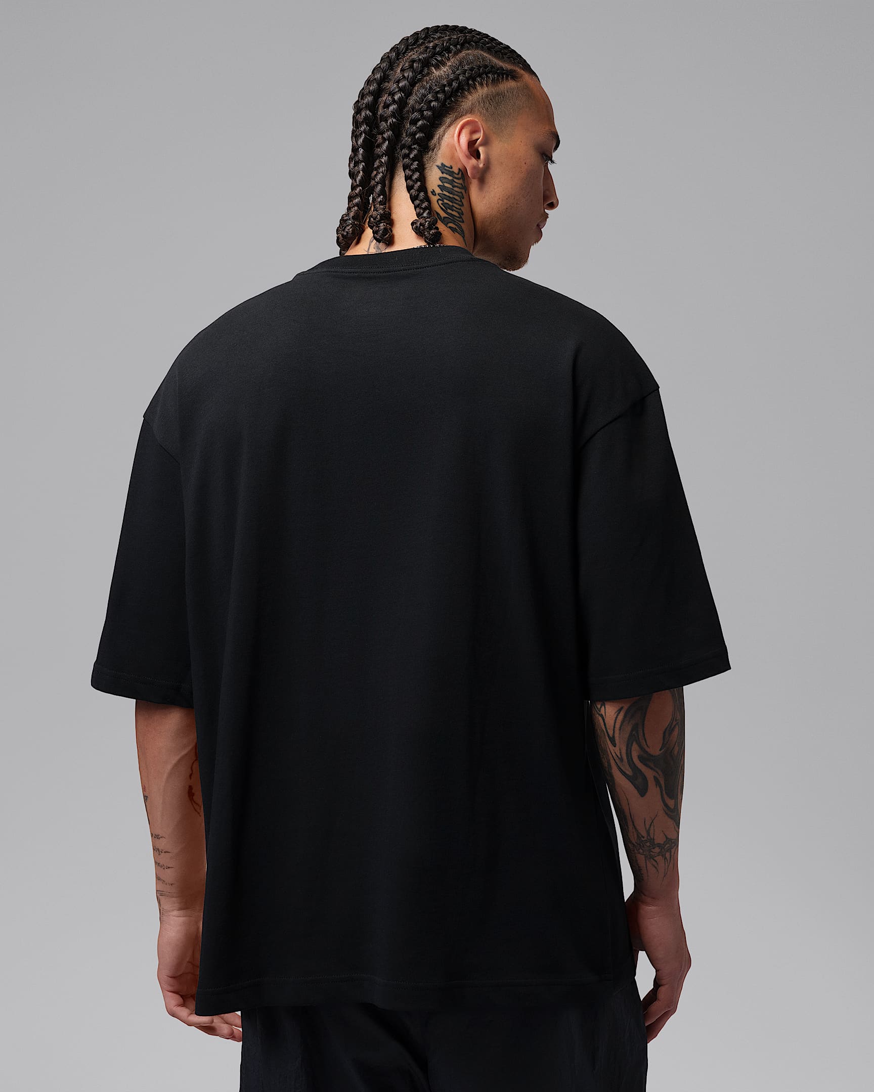 Jordan Sport Men's Dri-FIT Graphic T-Shirt - Black/Hot Punch