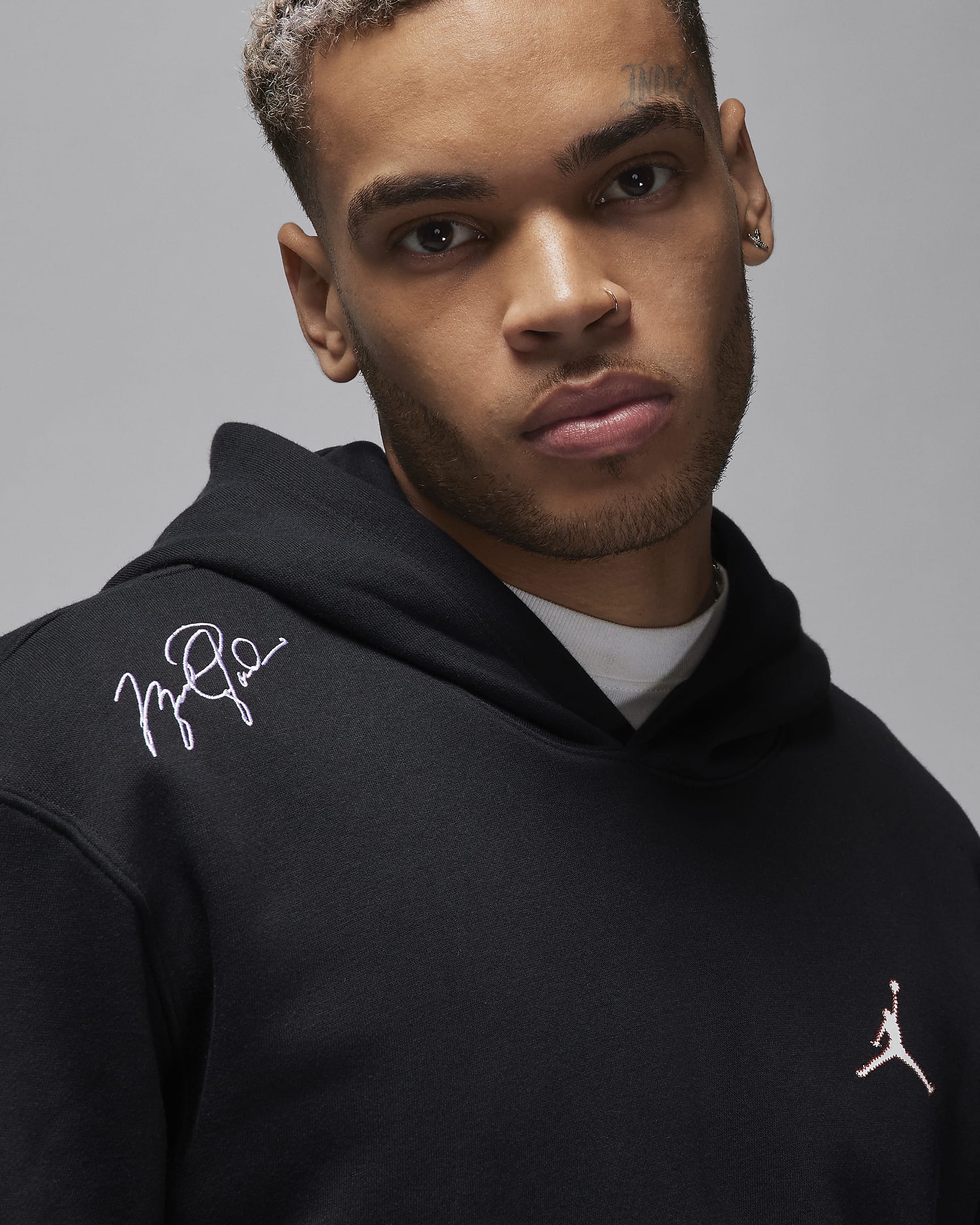 Jordan Essentials Men's Fleece Pullover Hoodie. Nike ID