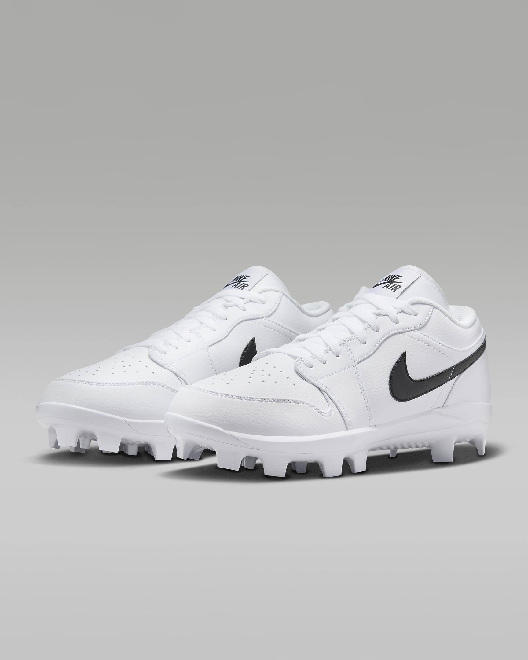 Jordan 1 Retro MCS Low Men's Baseball Cleats - White/Black