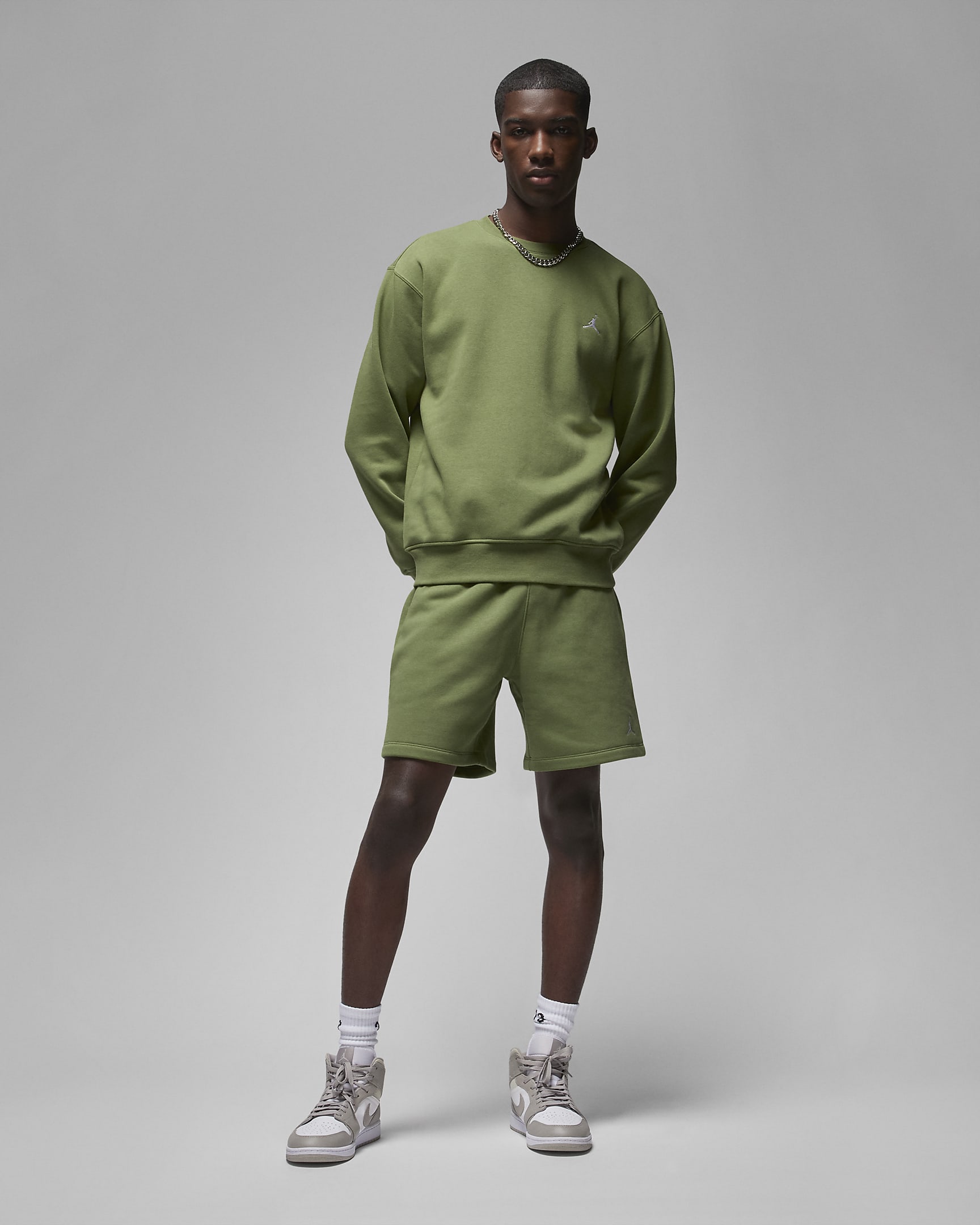 Jordan Essentials Fleece Crew-Neck Sweatshirt. Nike UK