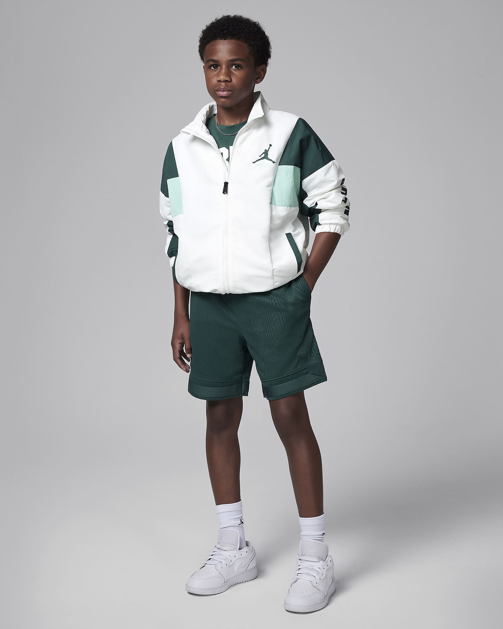 Jordan MJ Advanced Sport Older Kids' Dri-FIT Statement Diamond Shorts - Oxidised Green