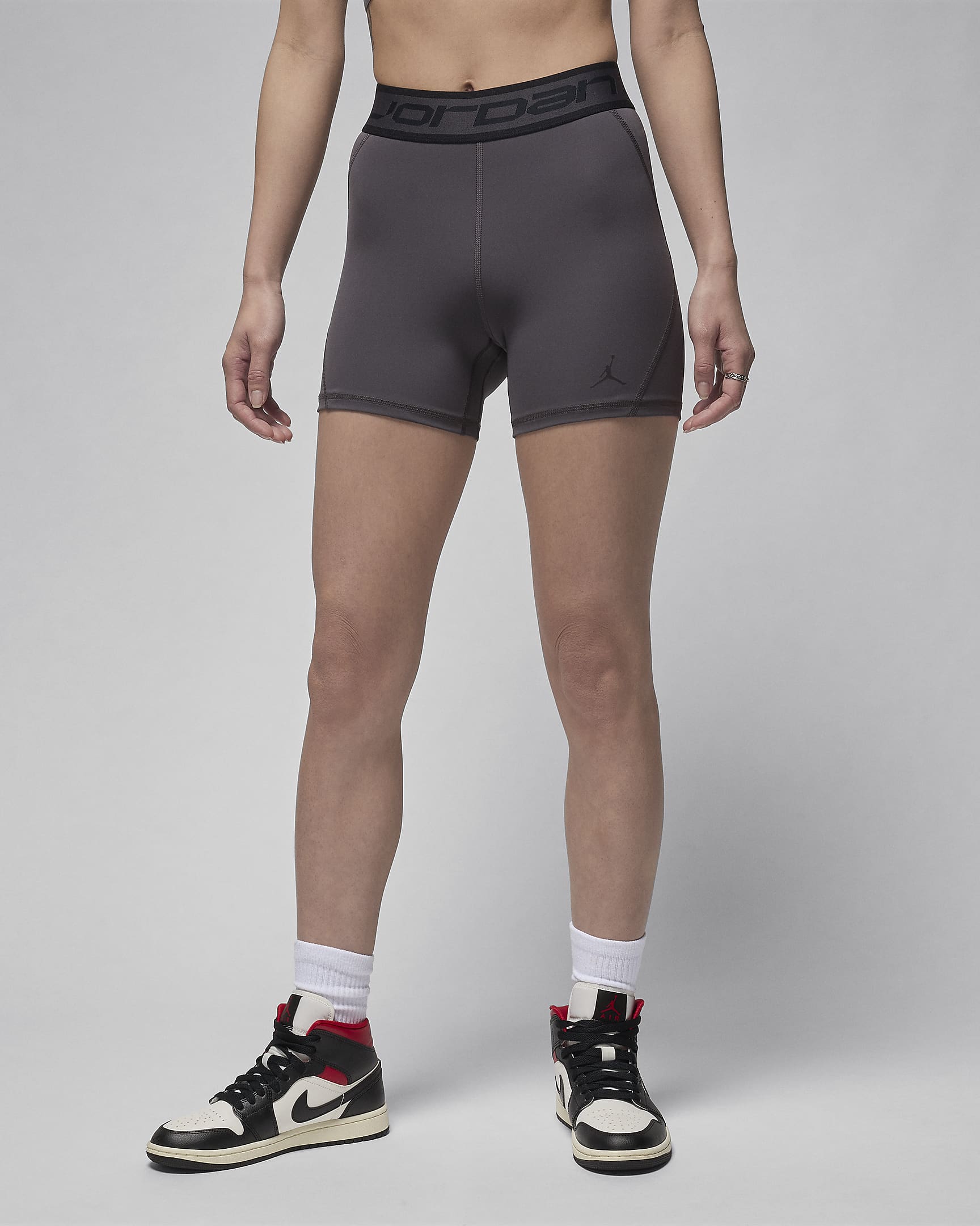 Jordan Sport Women's 5" Shorts - Thunder Grey/Oil Grey