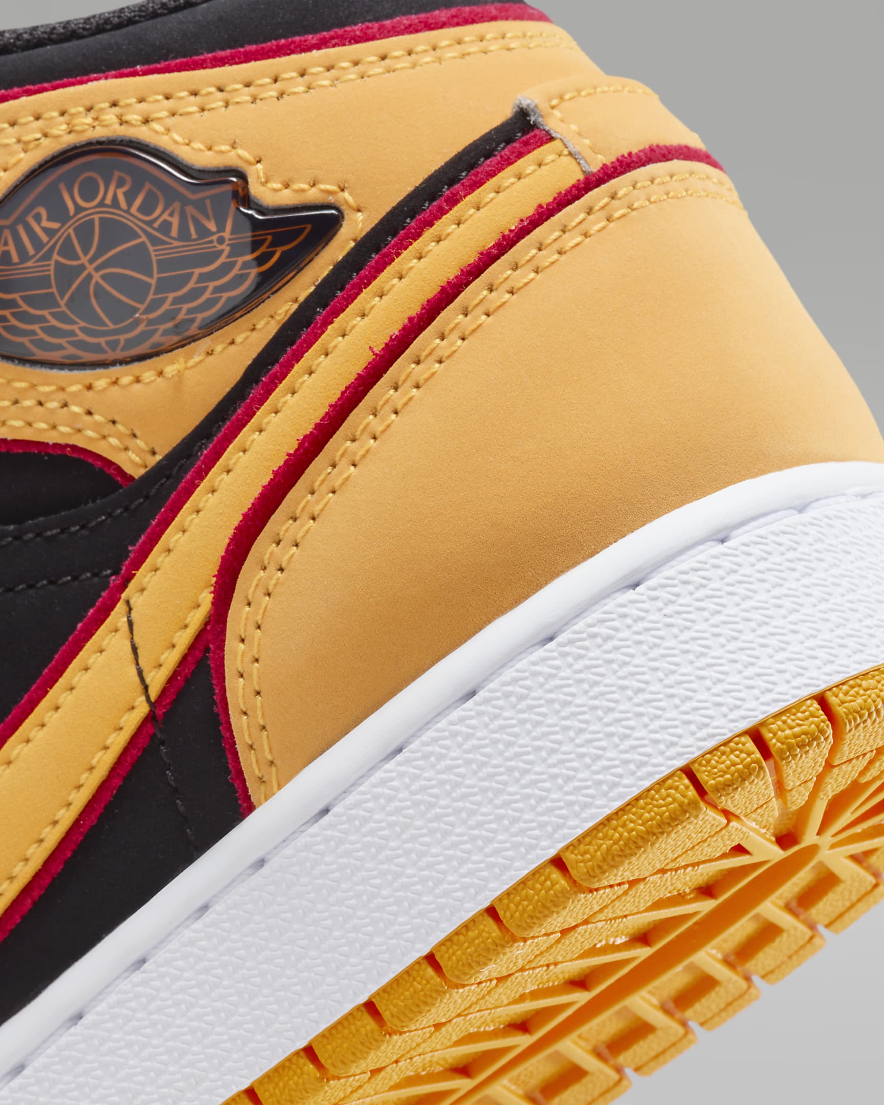 air jordan mid 1 size 7