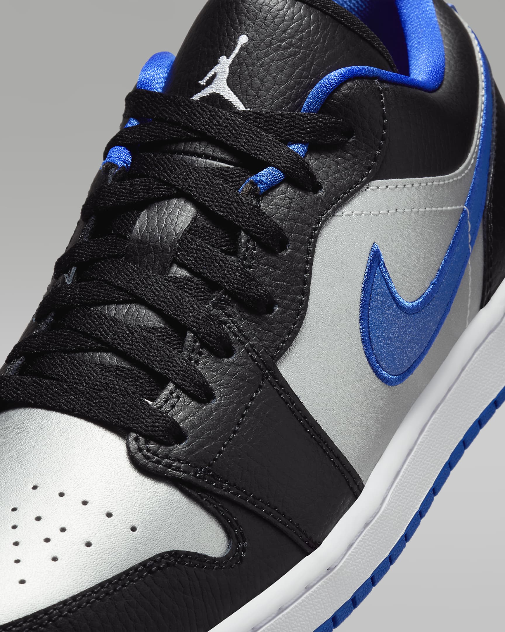 Tenis para hombre Air Jordan 1 Low - Negro/Royal juego/Platino metalizado/Blanco