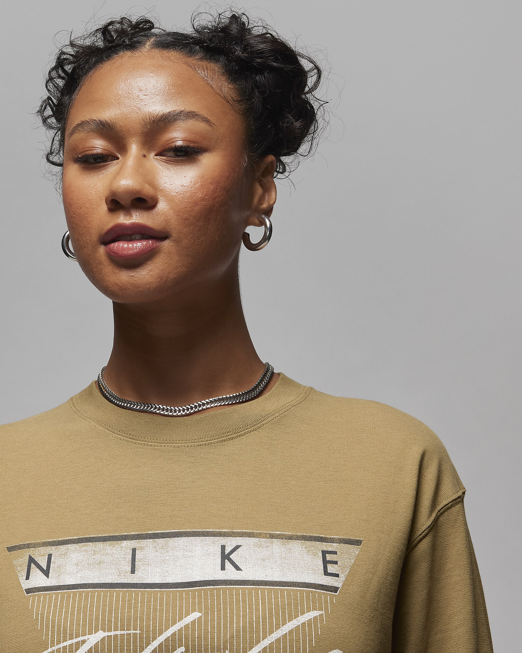 Jordan Women's Long-Sleeve Graphic T-Shirt. Nike UK