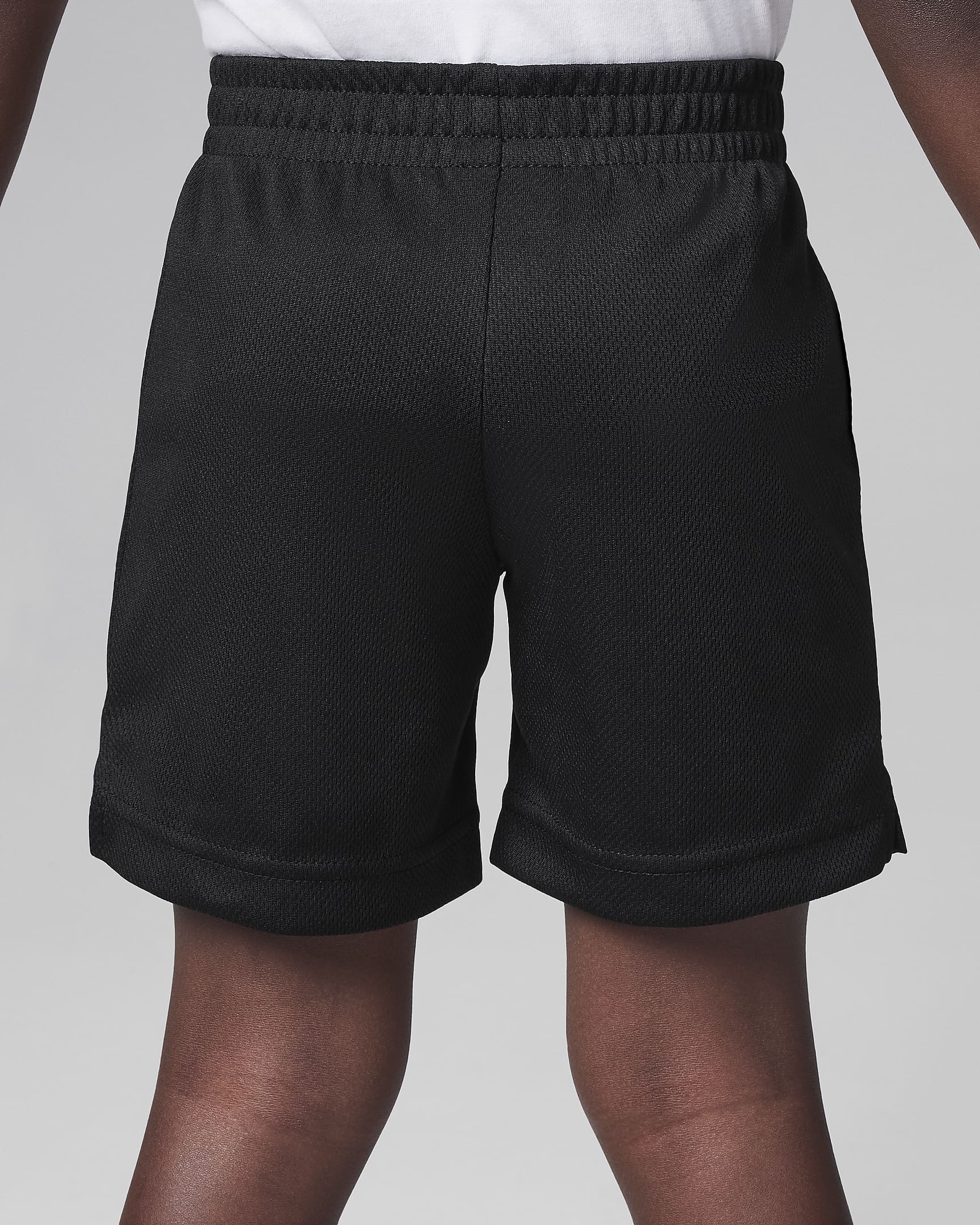 Shorts de malla con gráfico infantil Jordan Essentials. Nike.com