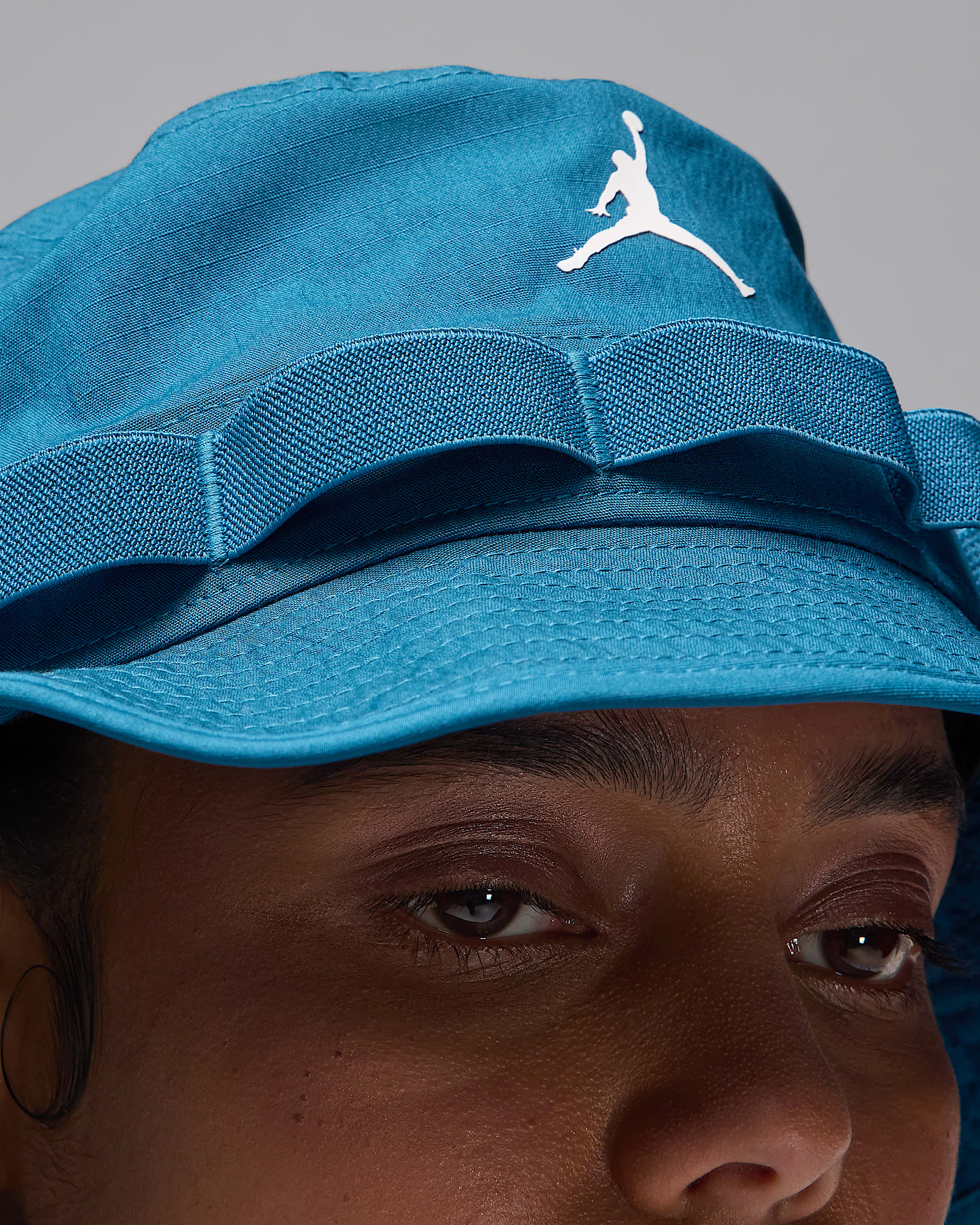 Jordan Apex Bucket Hat. Nike CZ