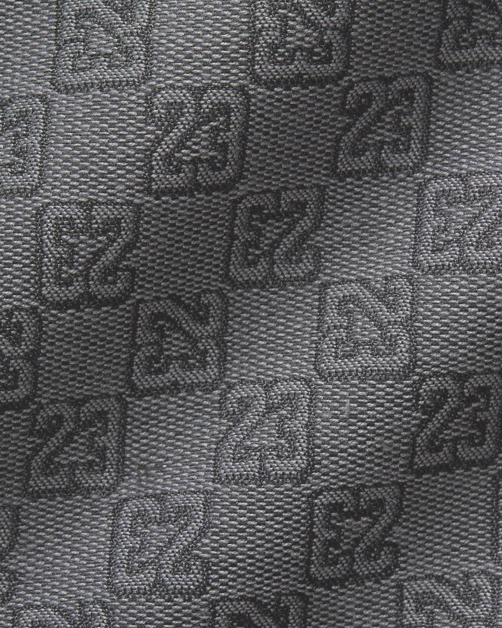 Jordan Monogram Pouch (0.69L). Nike BE