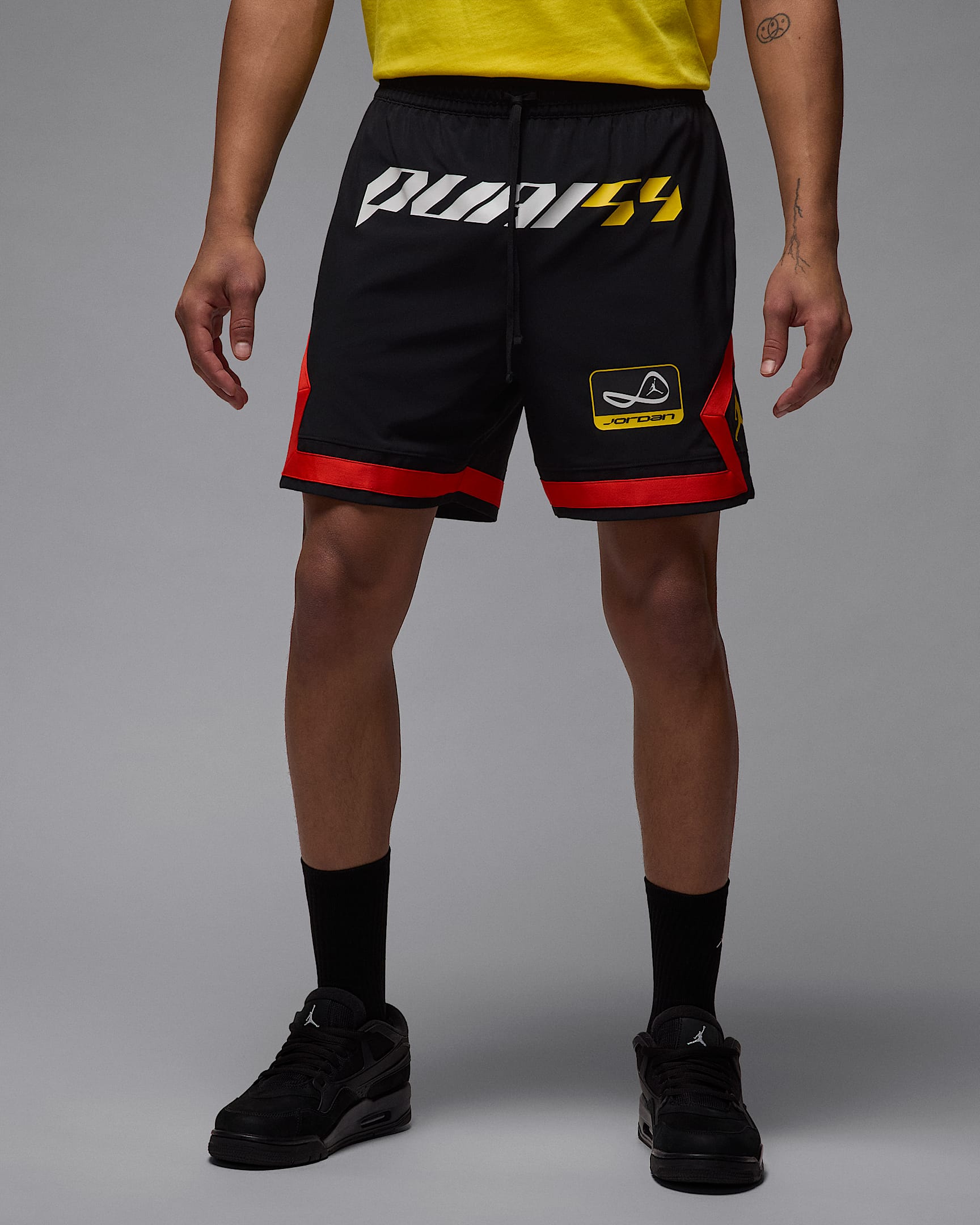 Vævede Jordan Quai 54 Dri-FIT-diamantshorts til mænd - sort/Tour Yellow