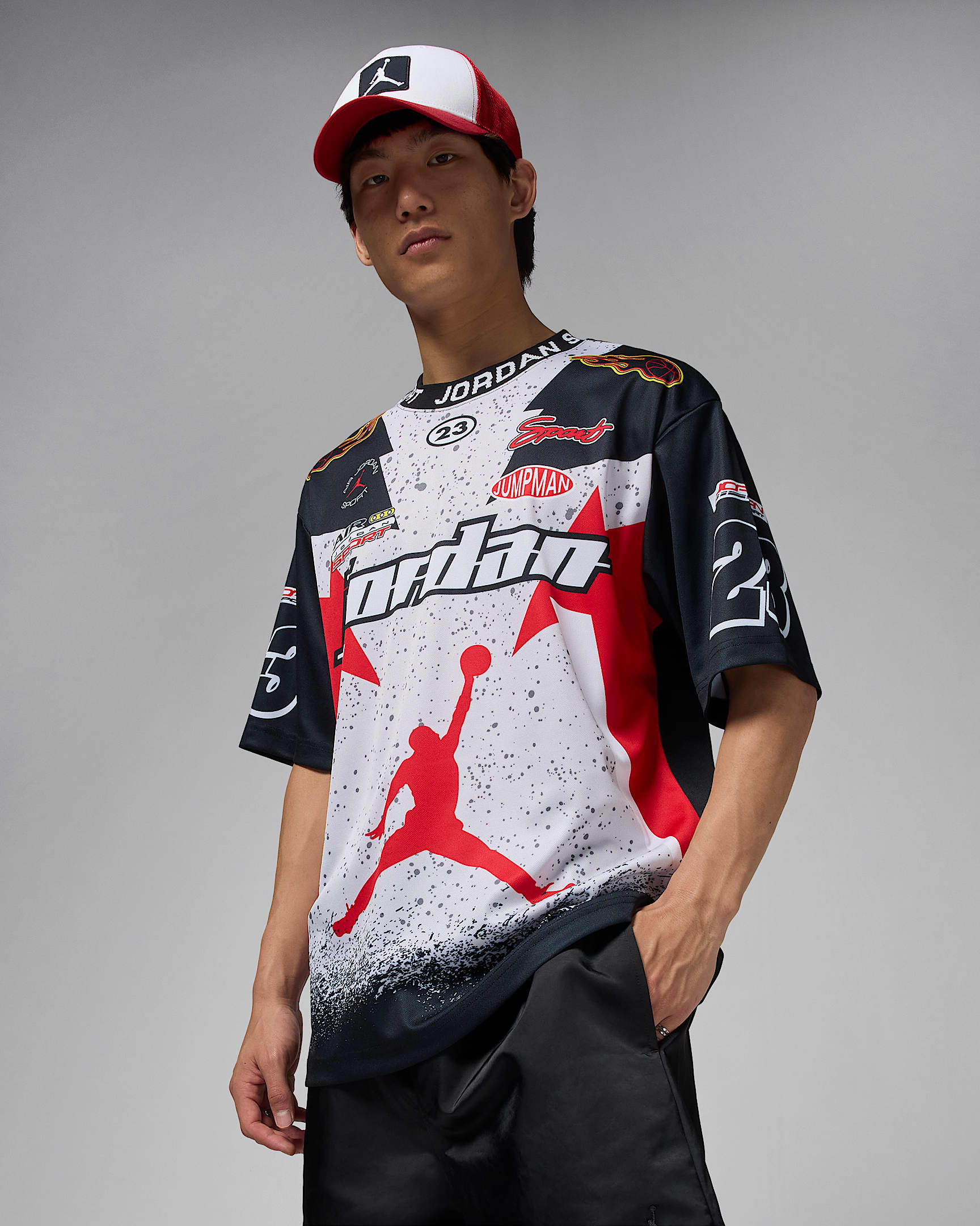 Jordan Essentials Men's Short-Sleeve Top - Neutral Grey/Black/Fire Red