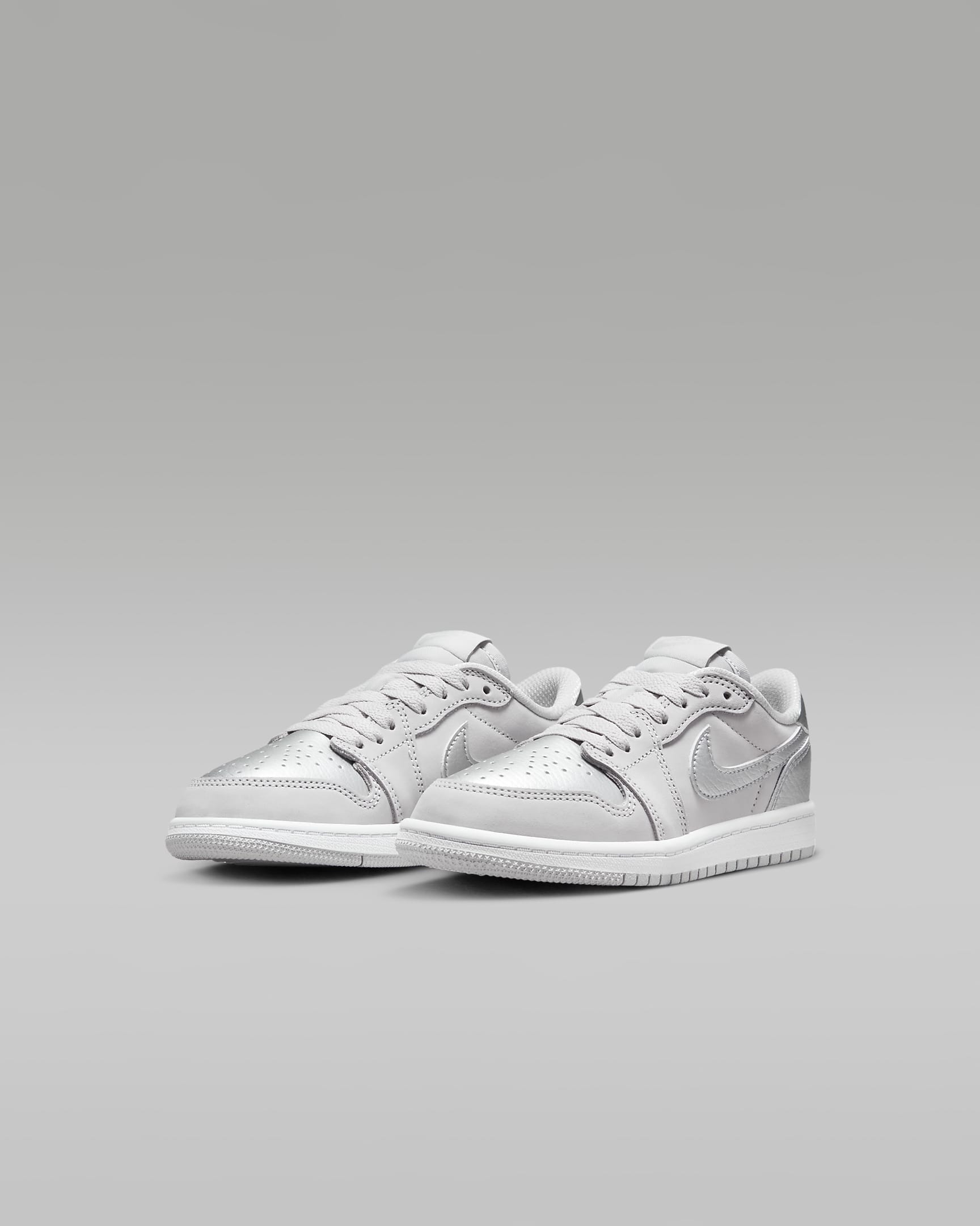 Jordan 1 Retro Low "Silver" Little Kids' Shoes - Neutral Grey/White/Metallic Silver