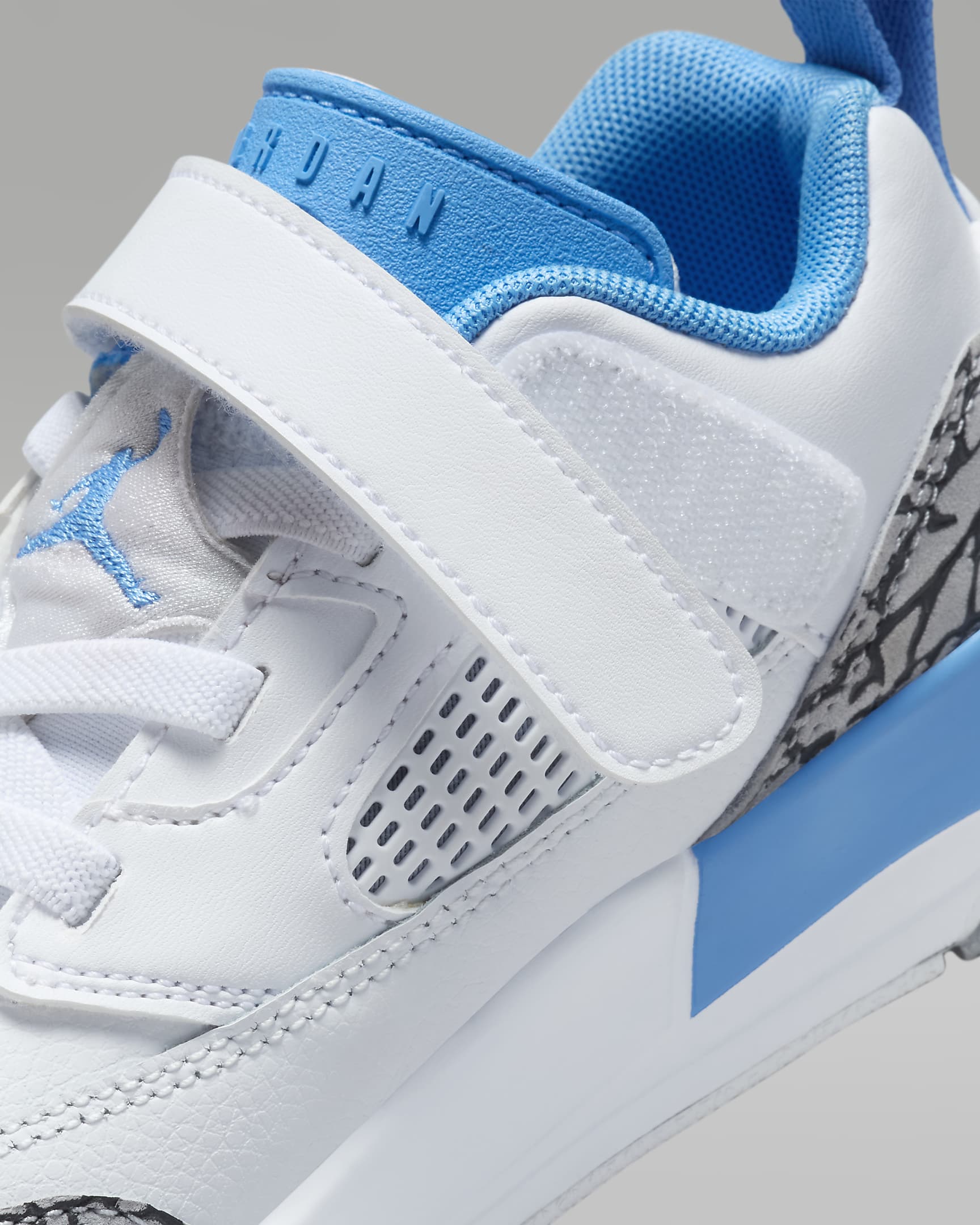 Jordan Spizike Low Younger Kids' Shoes - White/Wolf Grey/Anthracite/University Blue