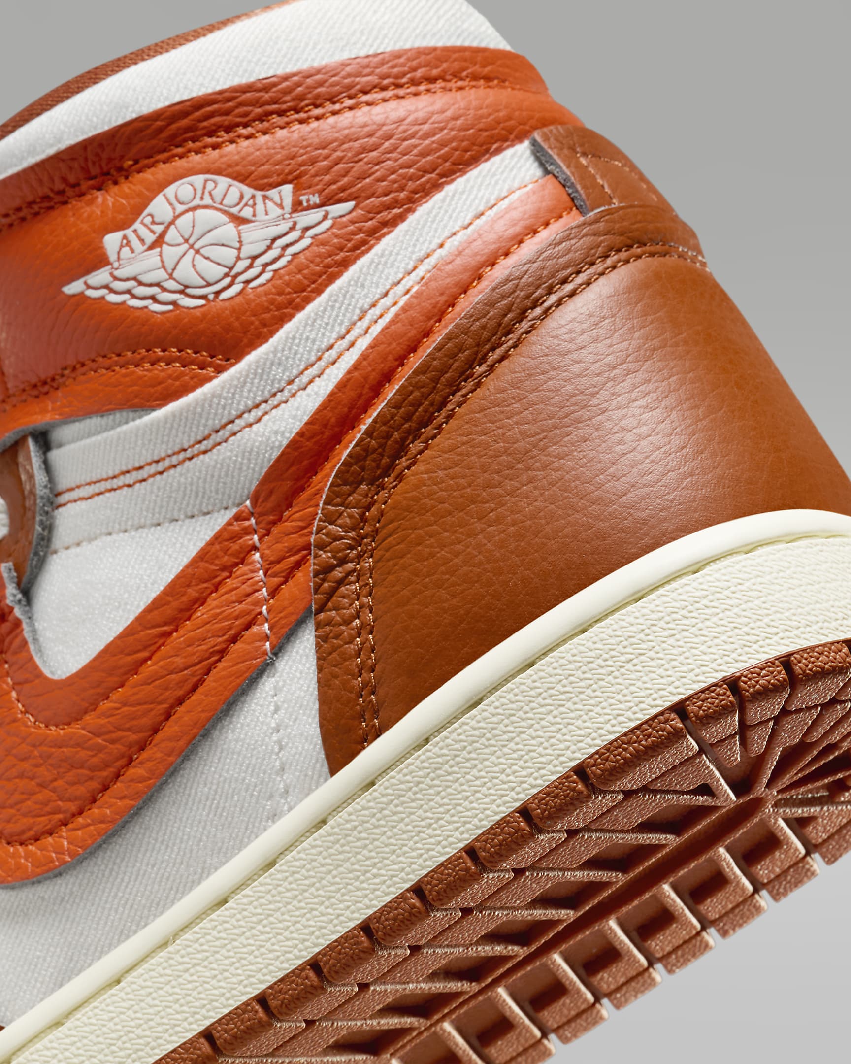 Air Jordan 1 High Method of Make damesschoen - Desert Orange/Brilliant Orange/Coconut Milk/Sail