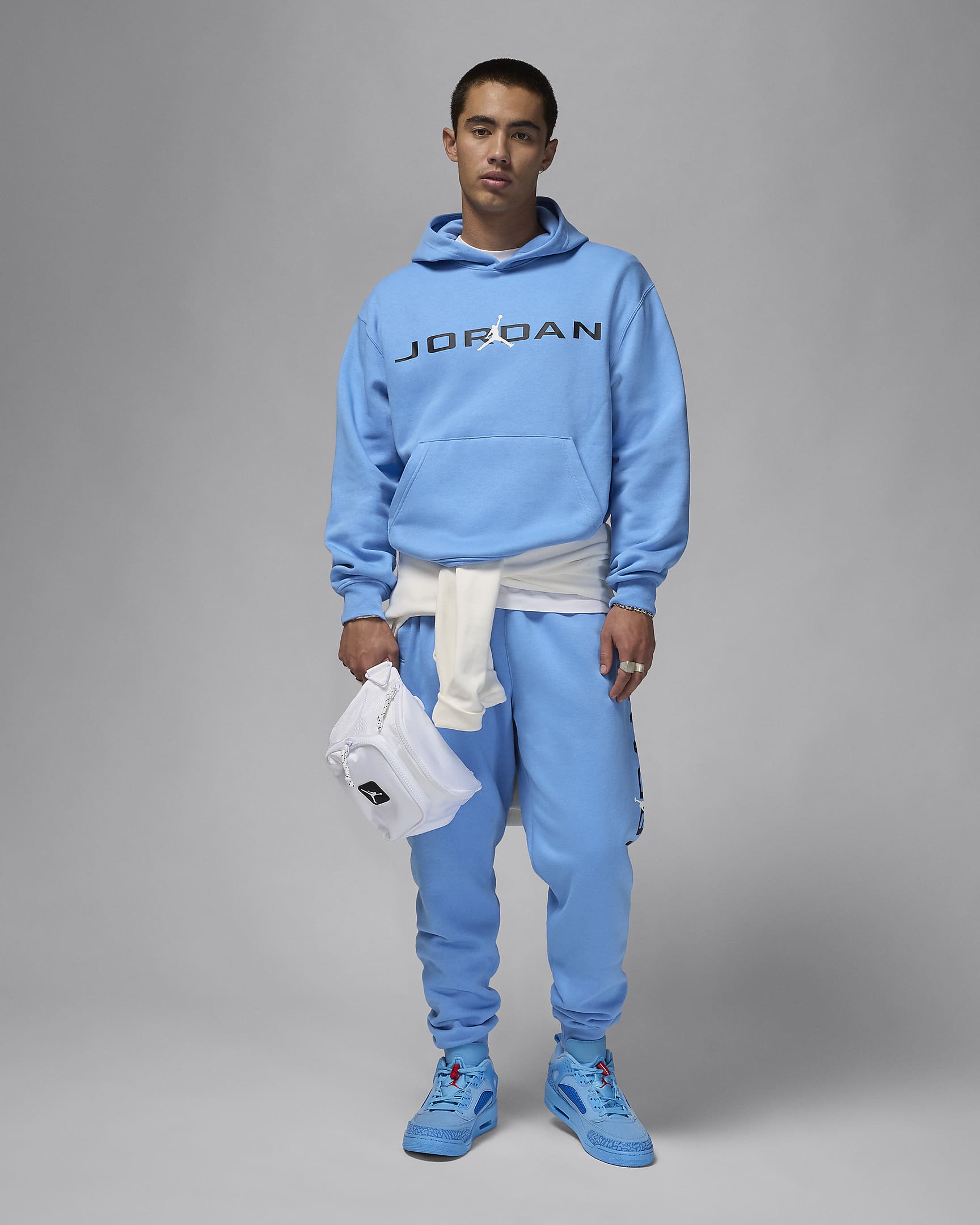 Jordan Essentials Men's Fleece Hoodie - Legend Blue