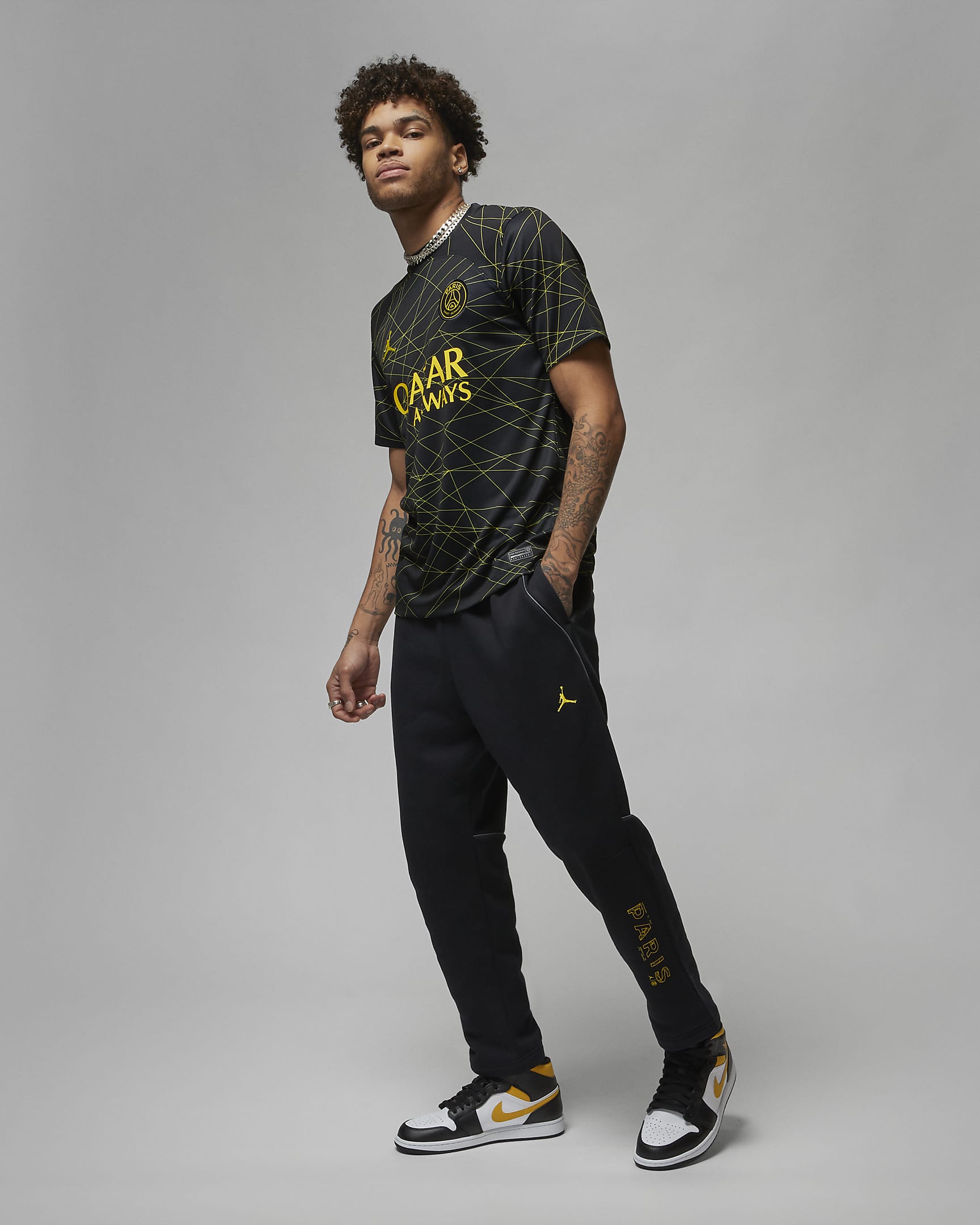 Paris Saint-Germain Men's Fleece Trousers. Nike BG