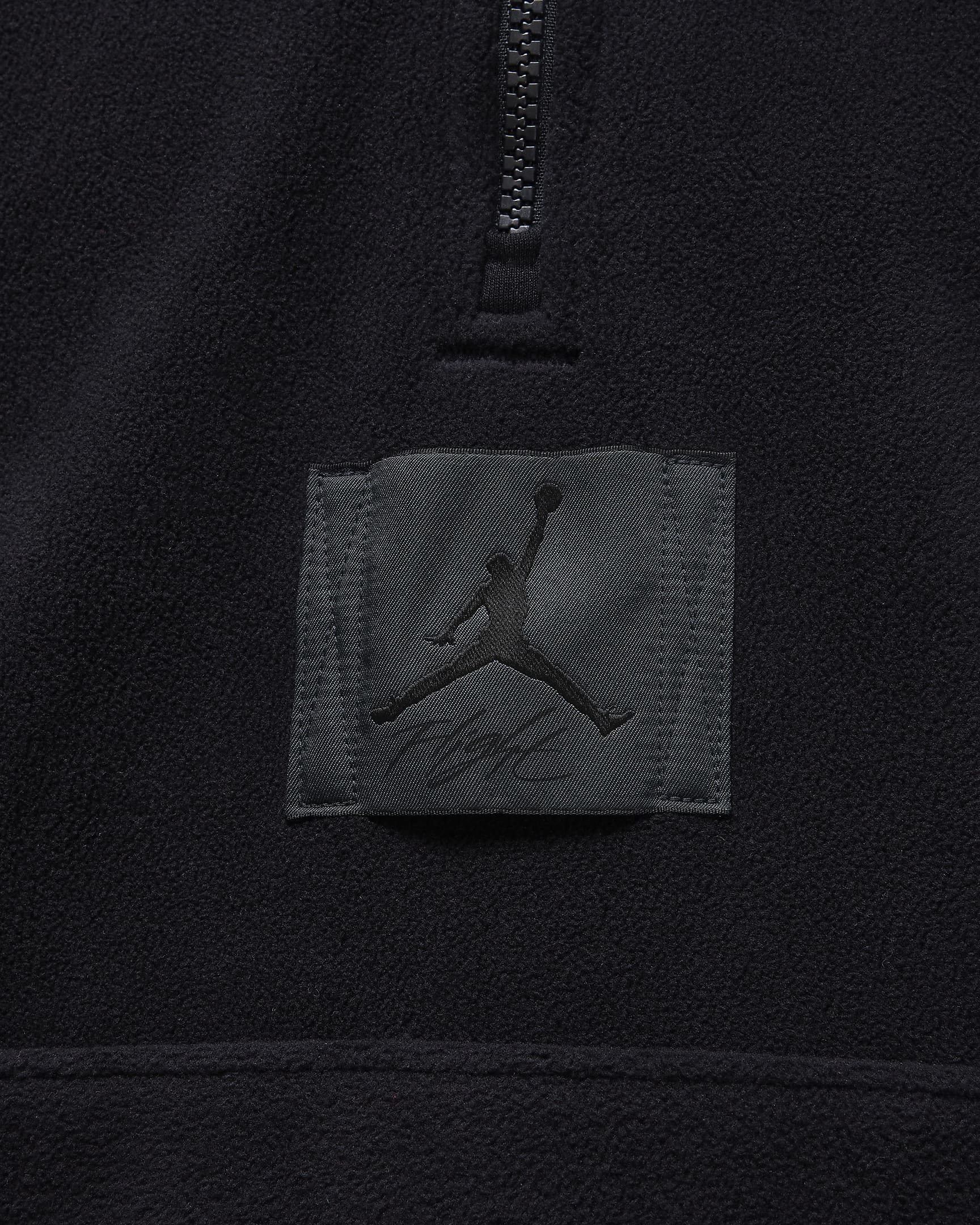 Jordan Essentials Men's Winterized Fleece Half-Zip. Nike JP