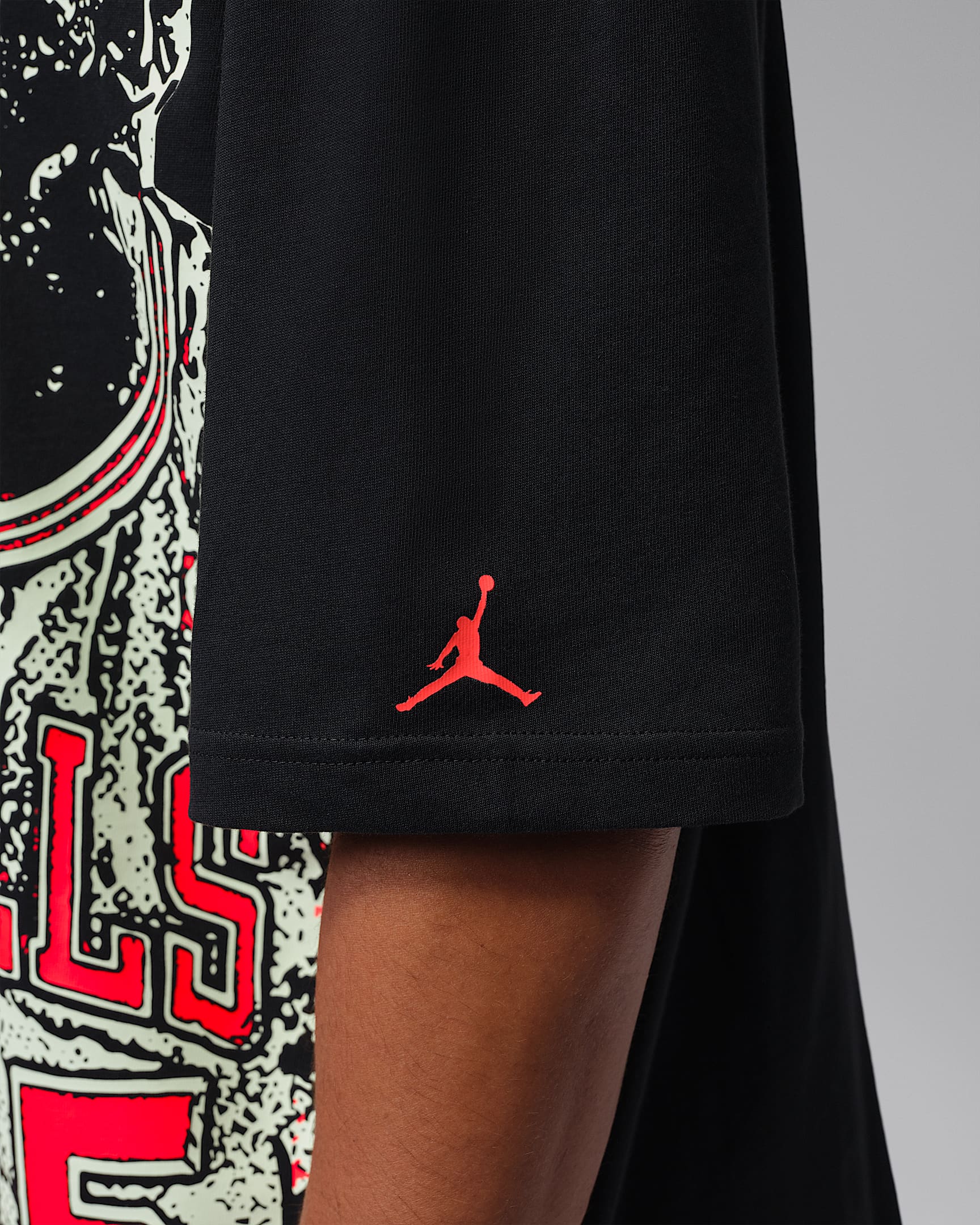 Jordan Sport Men's Dri-FIT Graphic T-Shirt - Black/Volt Tint