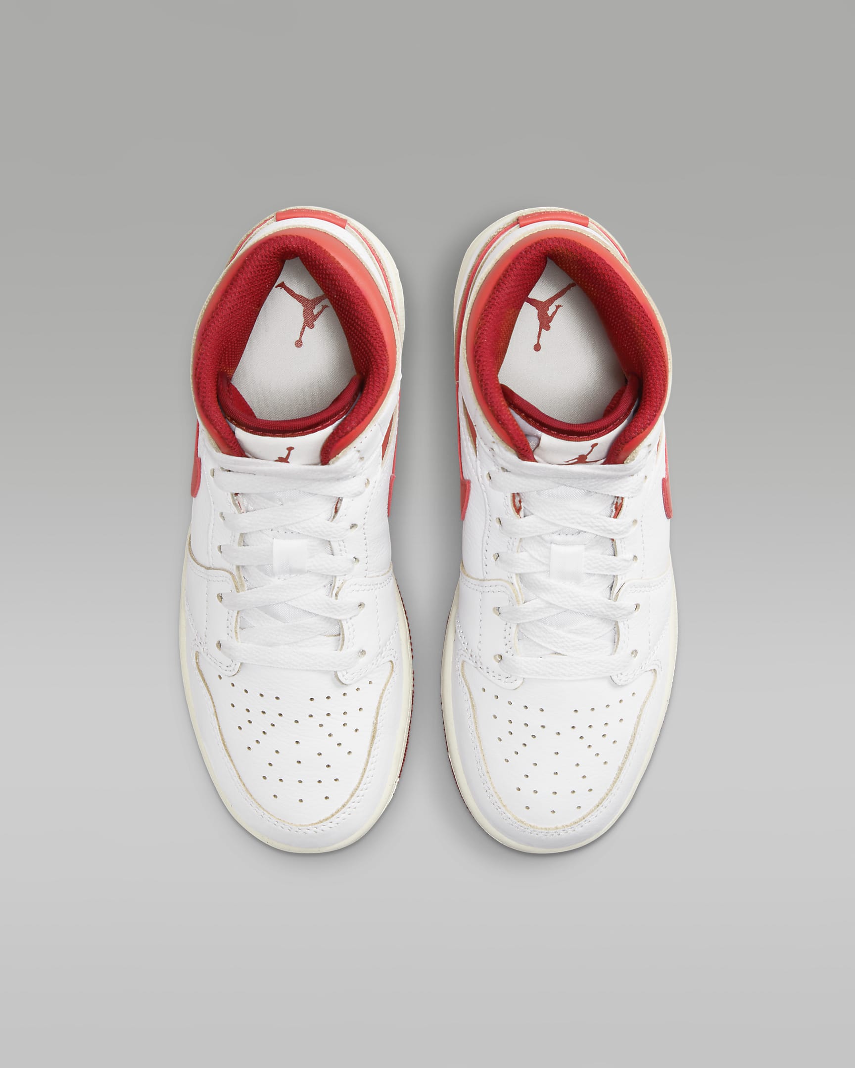 Air Jordan 1 Mid SE Schuh für ältere Kinder. Nike AT