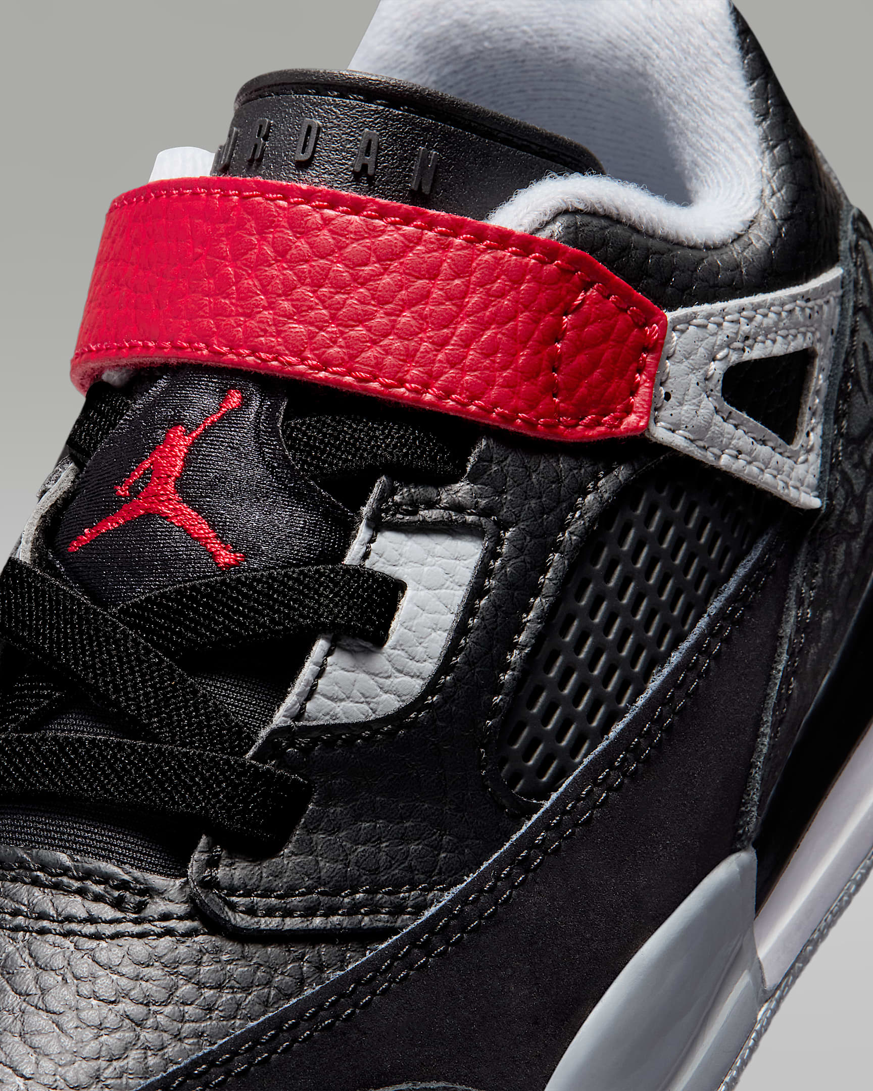 Chaussure Jordan Spizike Low pour enfant - Noir/Wolf Grey/Blanc/Gym Red
