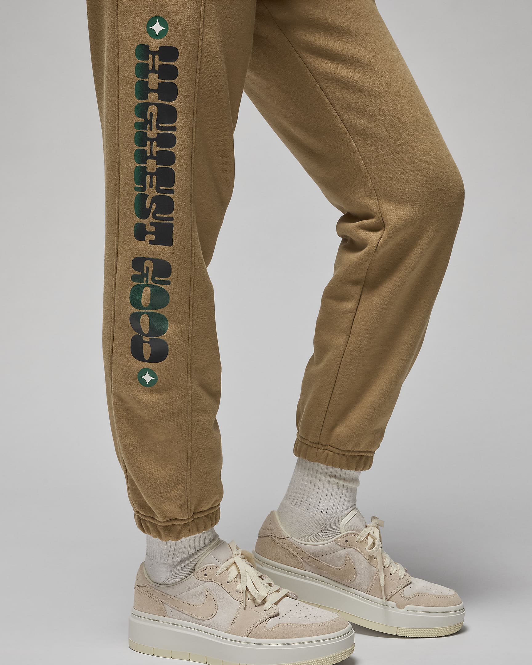 Jordan Artist Series by Jordan Moss Brooklyn Fleece Trousers. Nike UK