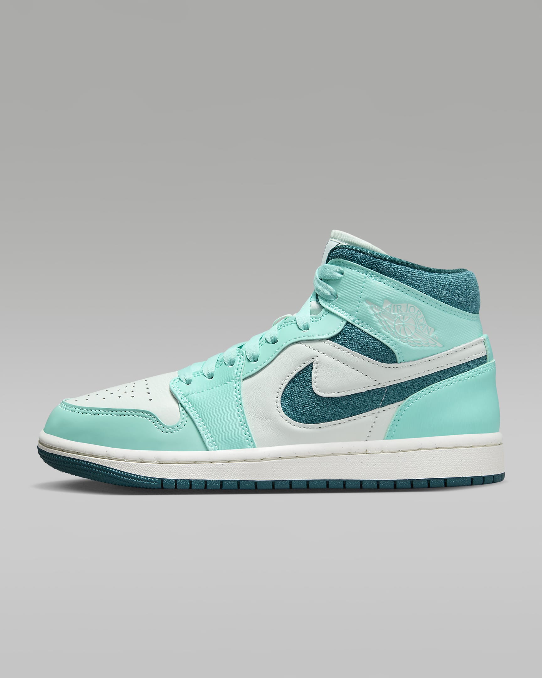 Air Jordan 1 Mid SE Women's Shoes - Bleached Turquoise/Barely Green/Sail/Sky J Teal