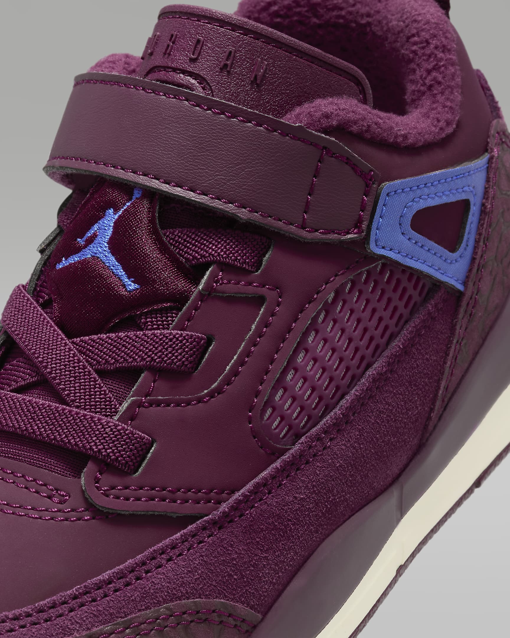 Jordan Spizike Low Younger Kids' Shoes - Bordeaux/Sail/Hyper Royal