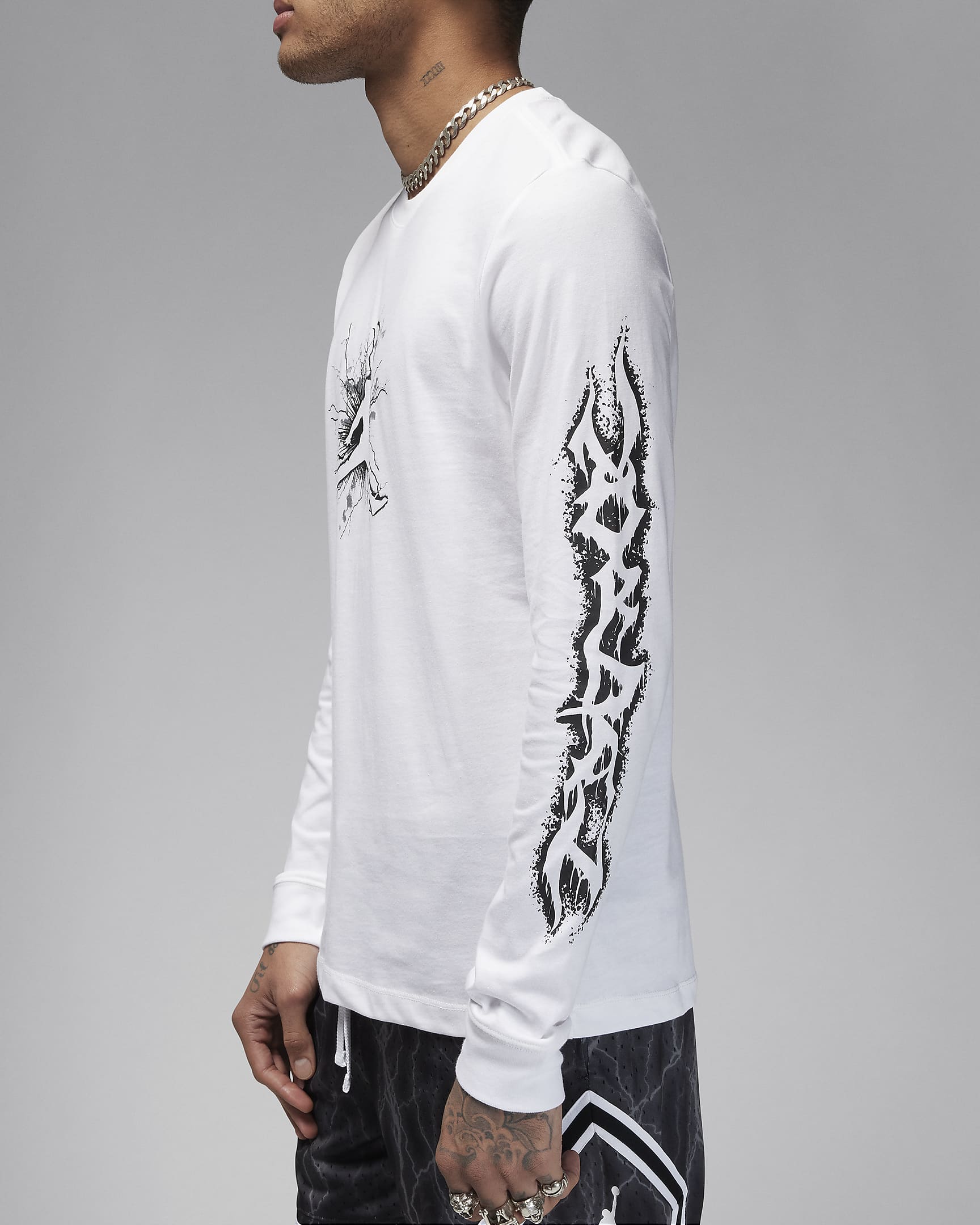 Jordan Dri-FIT Sport Men's Long-Sleeve Graphic T-Shirt. Nike.com