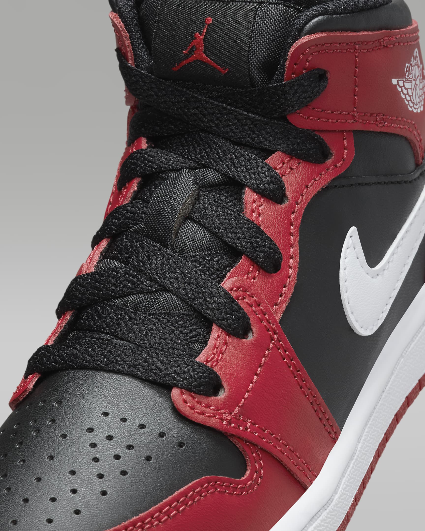 Jordan 1 Mid Younger Kids' Shoes - Black/Gym Red/White