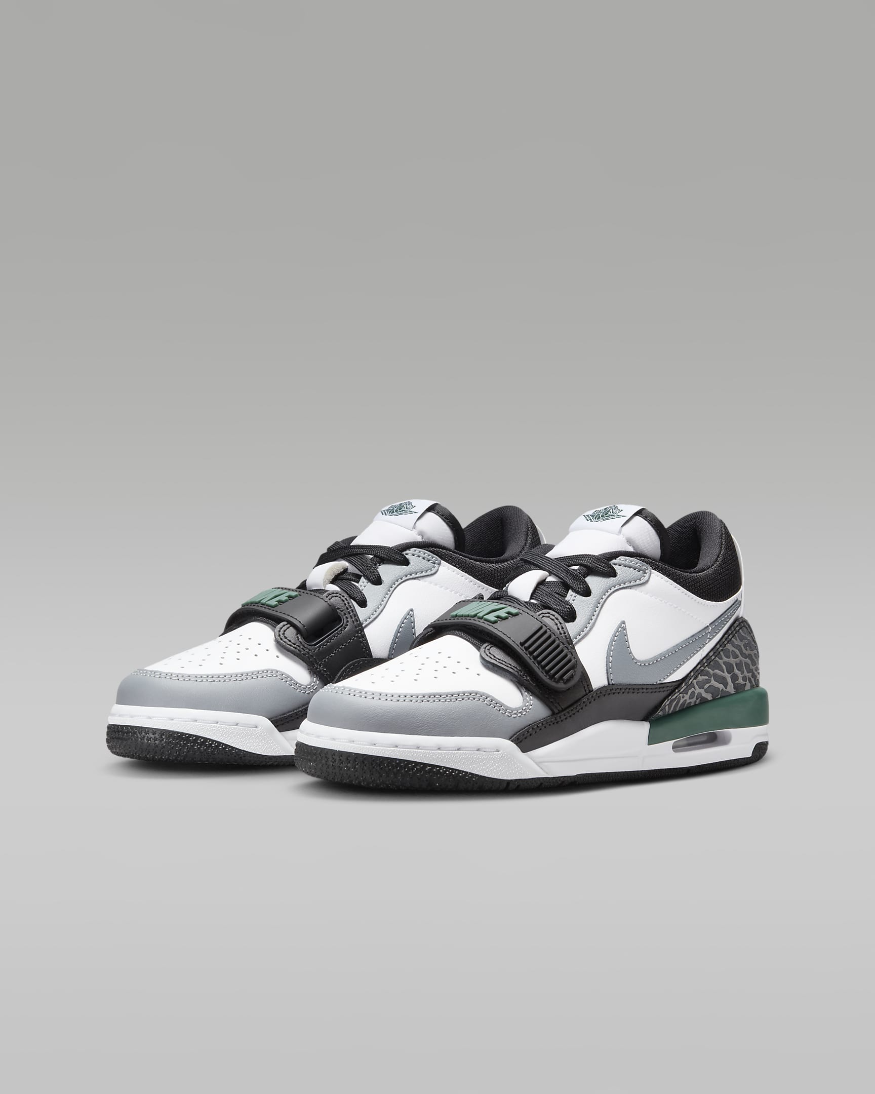 Sapatilhas Air Jordan Legacy 312 Low Júnior - Branco/Preto/Cinzento Cool/Verde Oxidized