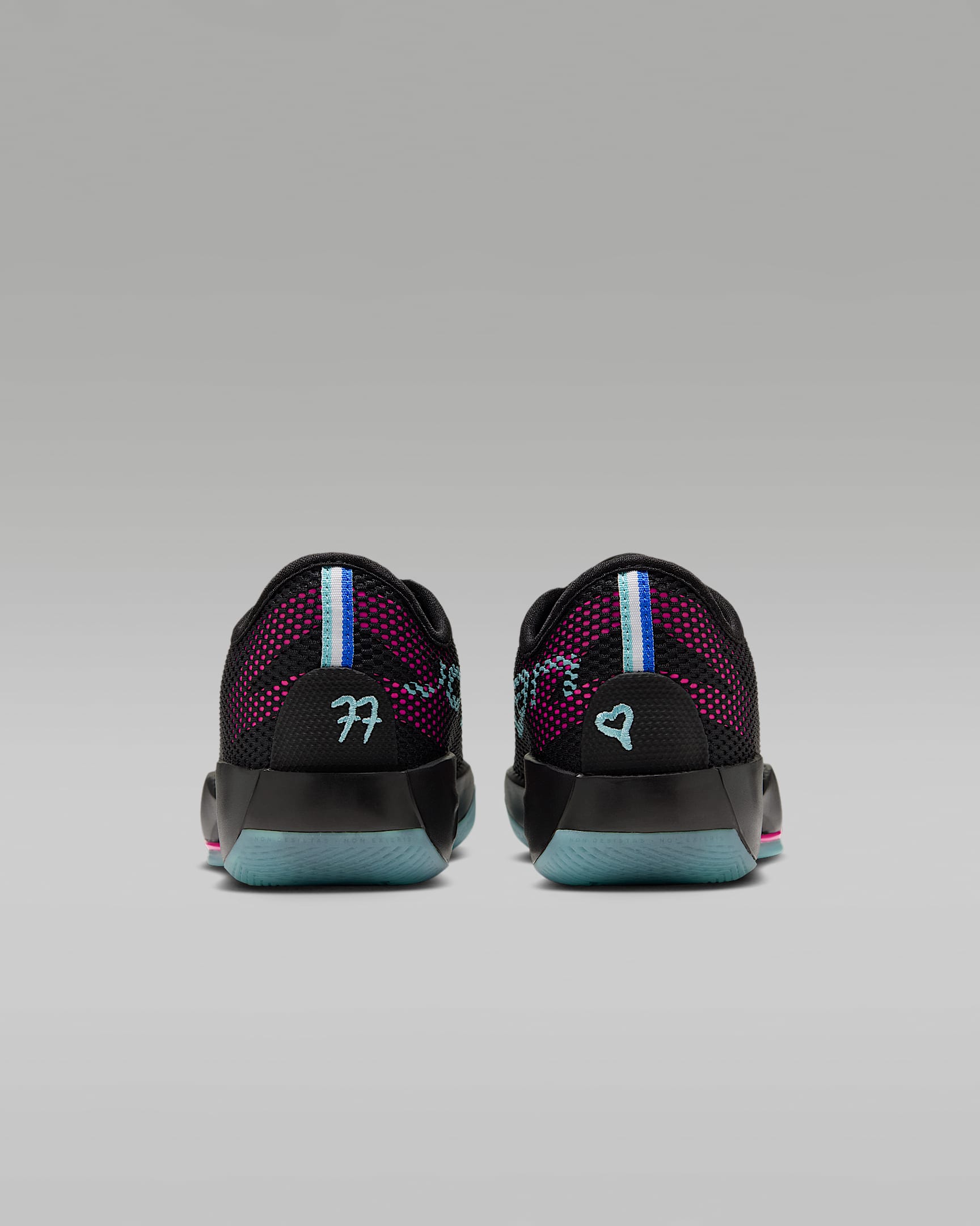 Luka 77 Older Kids' Basketball Shoes. Nike NL