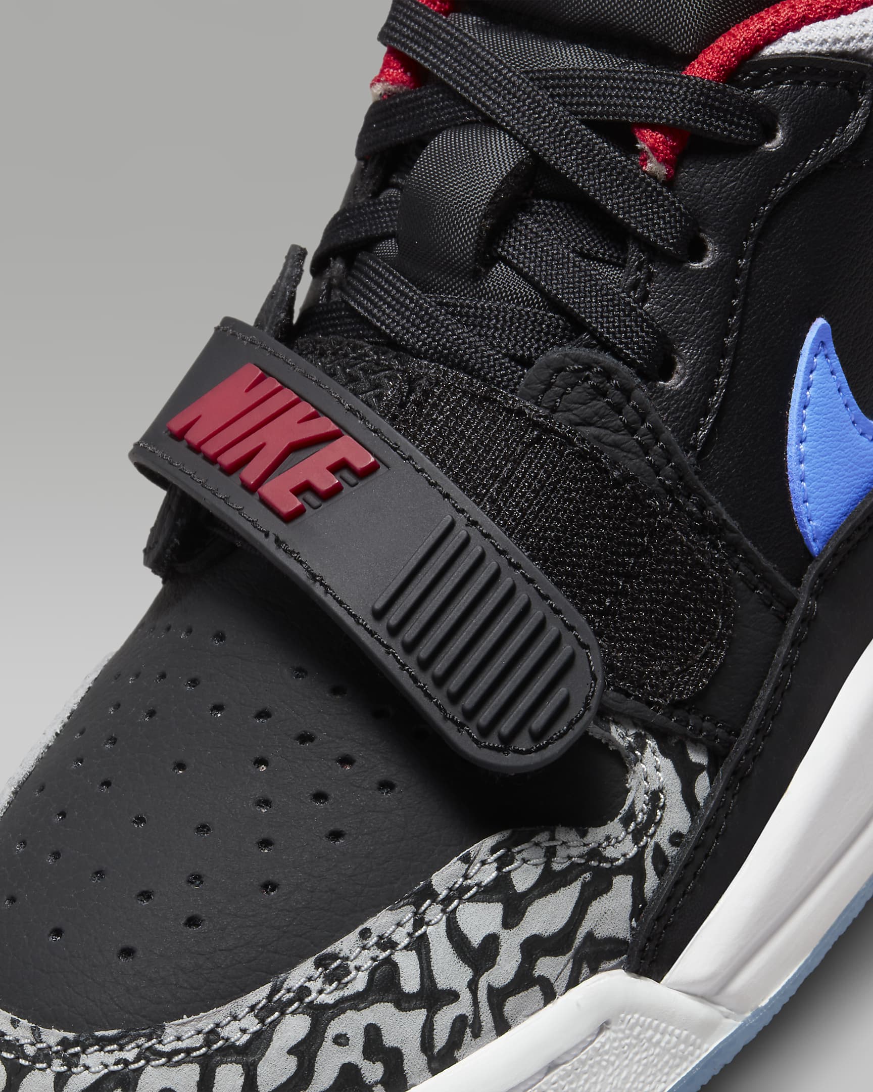 Air Jordan Legacy 312 Low Older Kids' Shoes - Black/Valour Blue/University Red/Wolf Grey