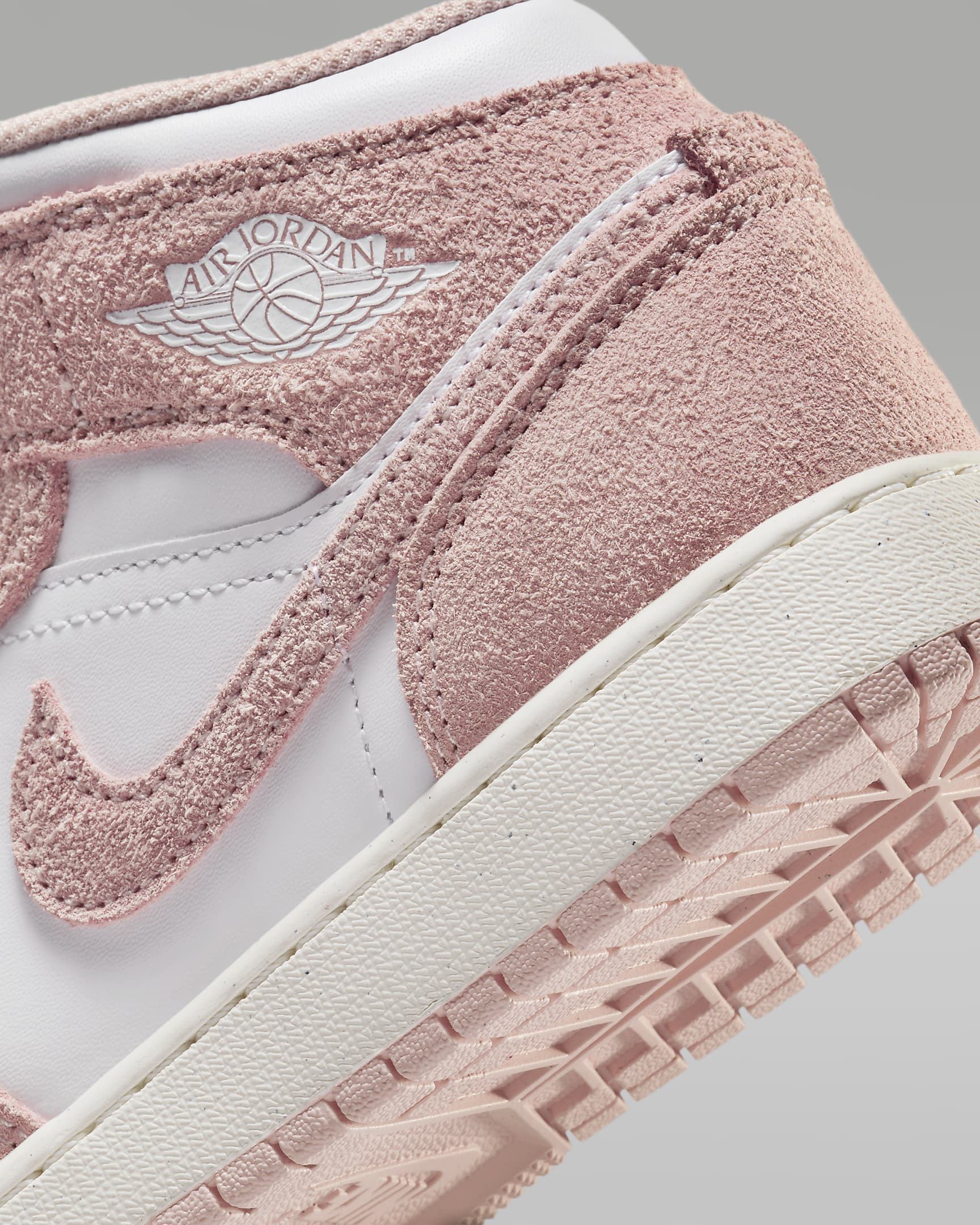 Air Jordan 1 Mid SE Schuh für ältere Kinder - Weiß/Sail/Legend Pink