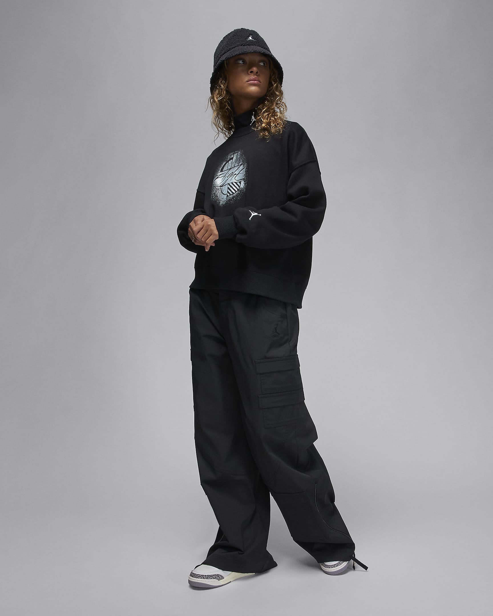 Jordan Brooklyn Fleece Women's Graphic Crew-Neck Sweatshirt. Nike NO
