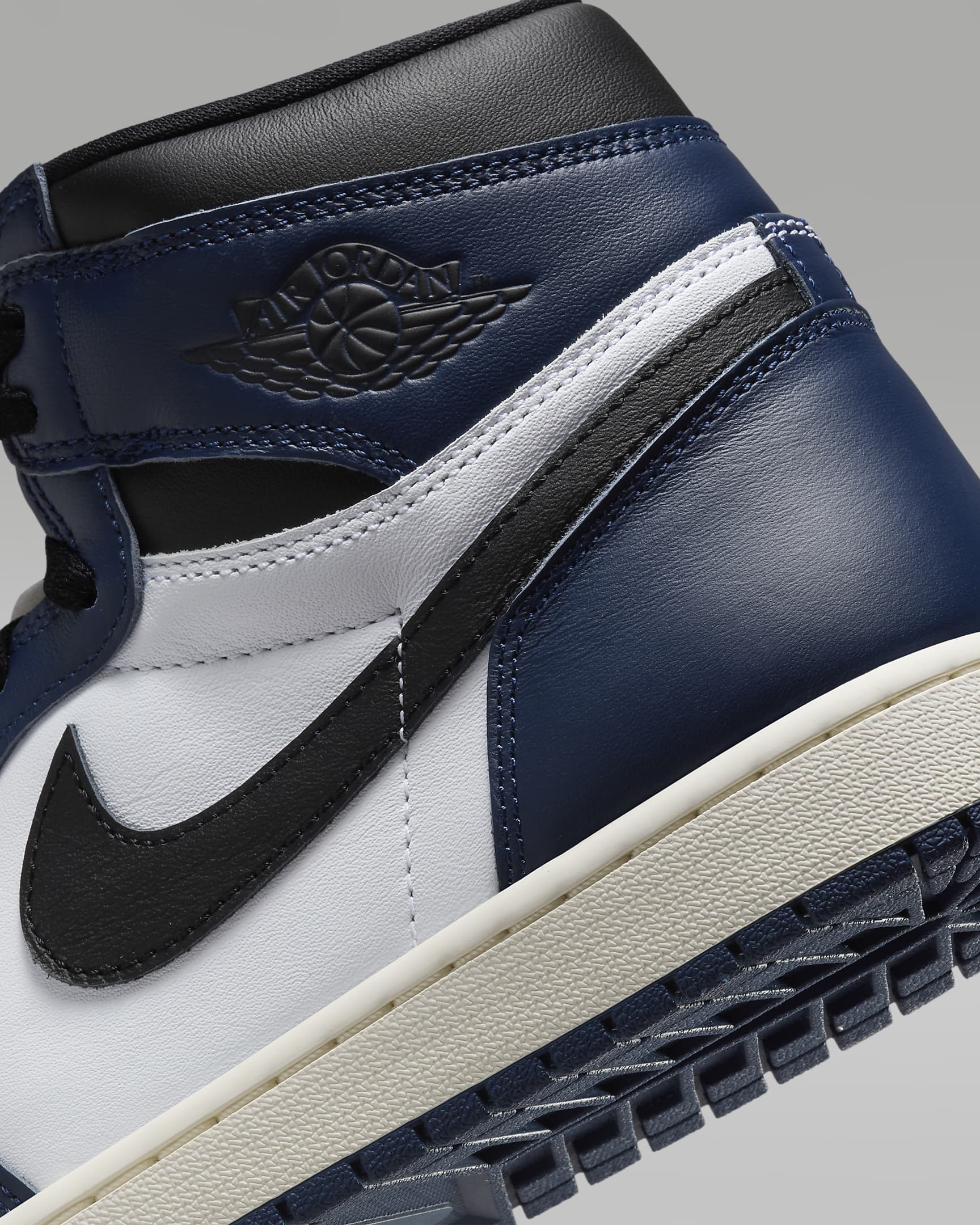 Air Jordan 1 Retro High OG "Midnight Navy" Men's Shoes - Midnight Navy/White/Sail/Black